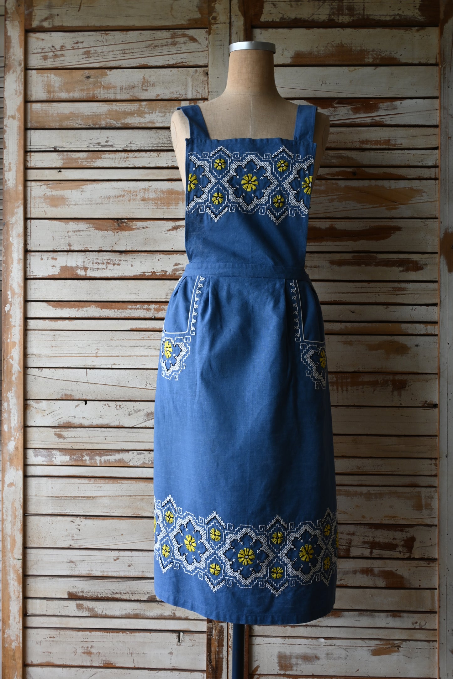 EURO Embroidery apron/BLUE GREY