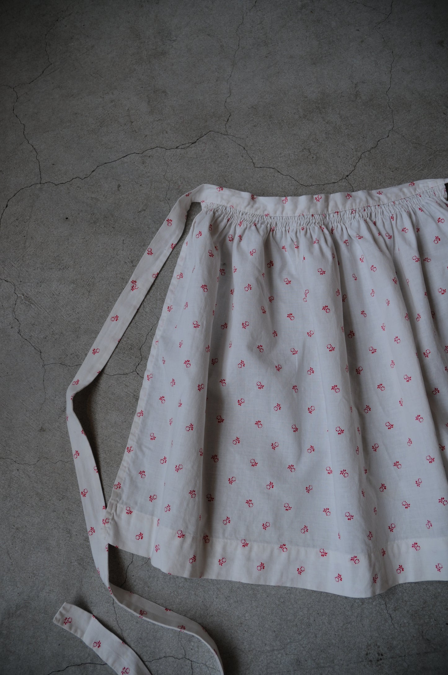 Vintage cotton apron/WHITE