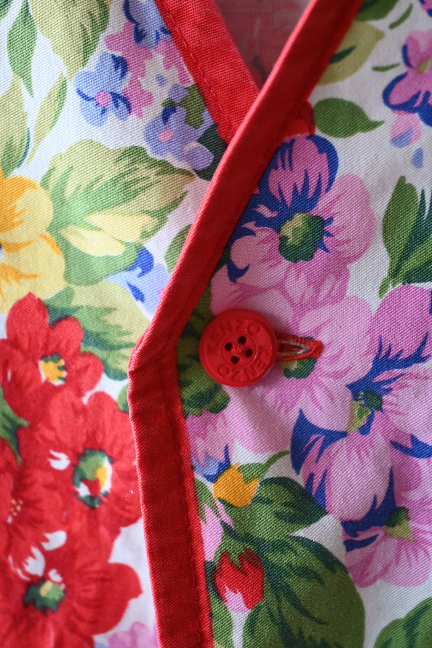Flower pattern apron
