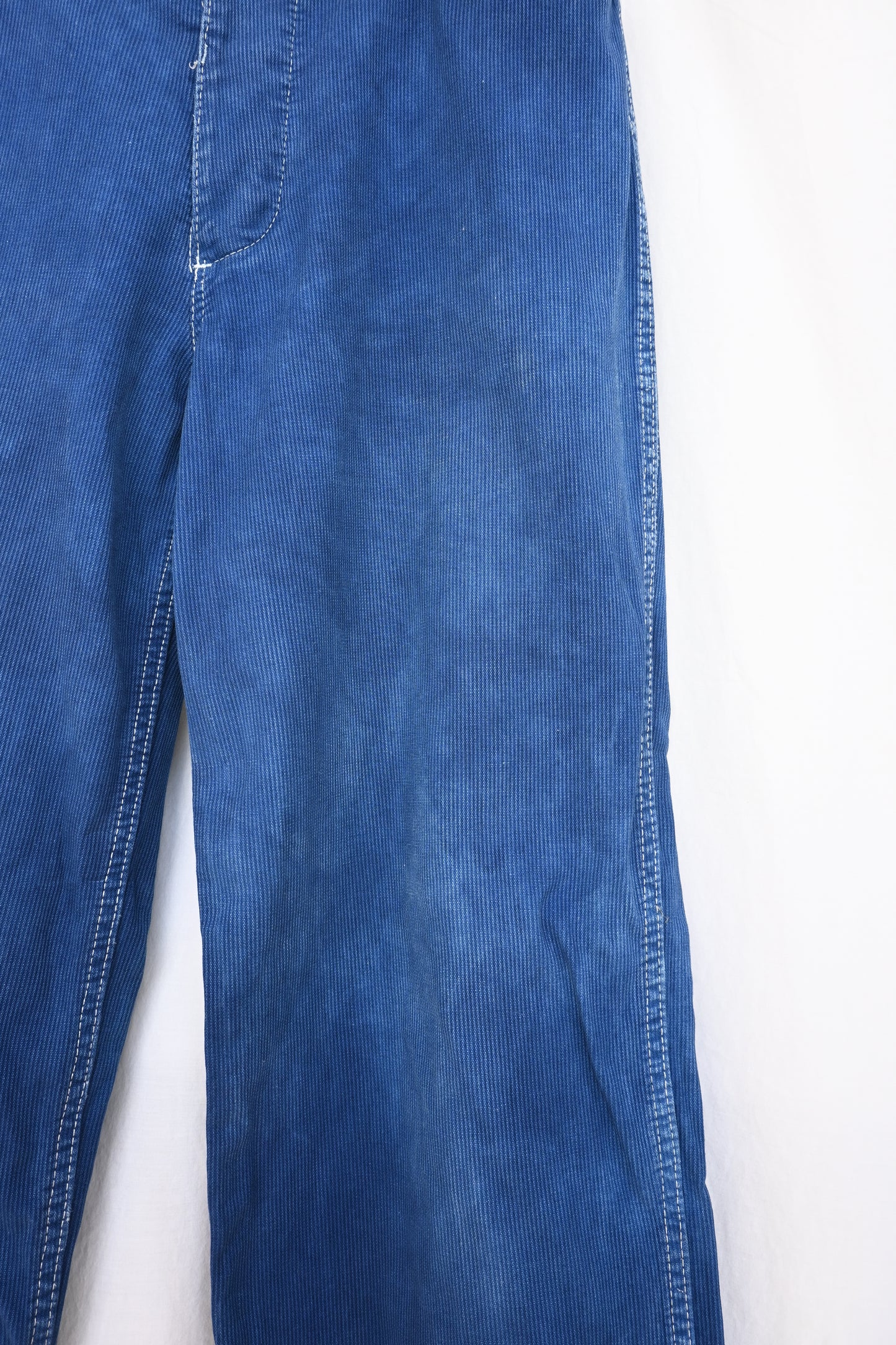 Corduroy pants/Indigo dyeing