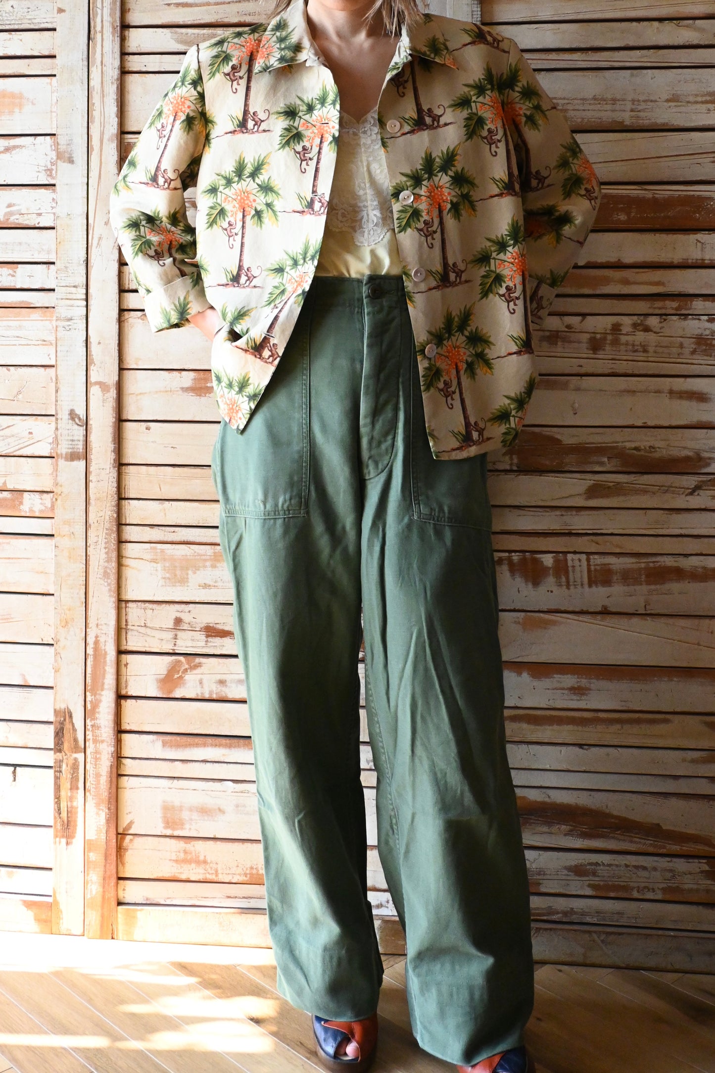 Monkey pattern silk jacket/BEIGE