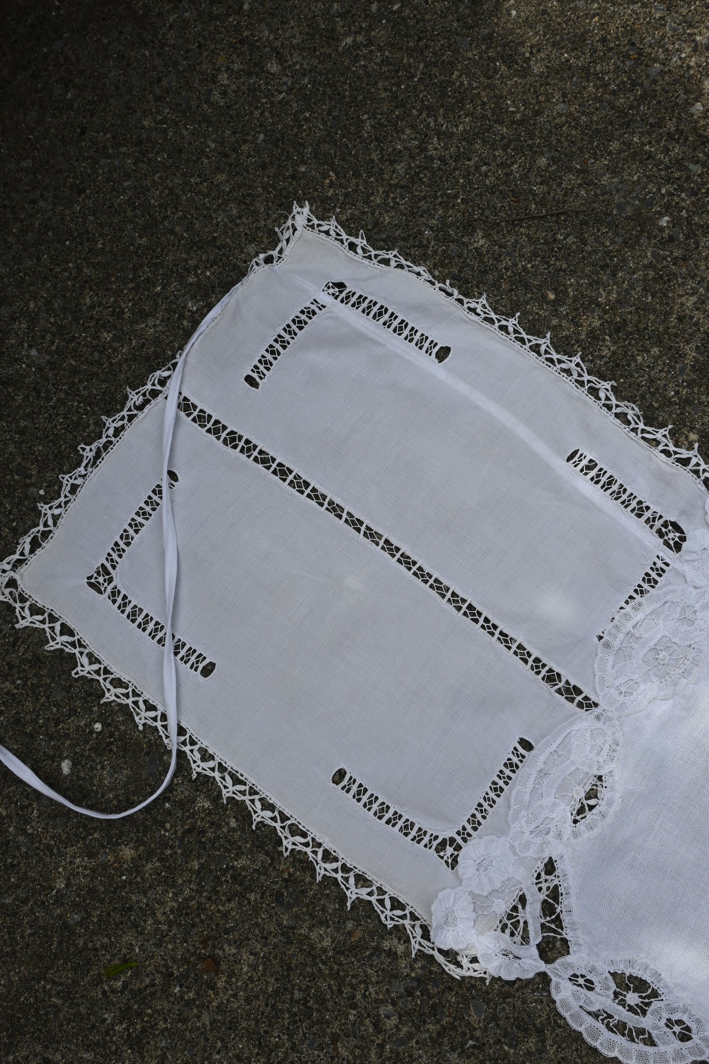Cotton lace wrap/PONMOSIR