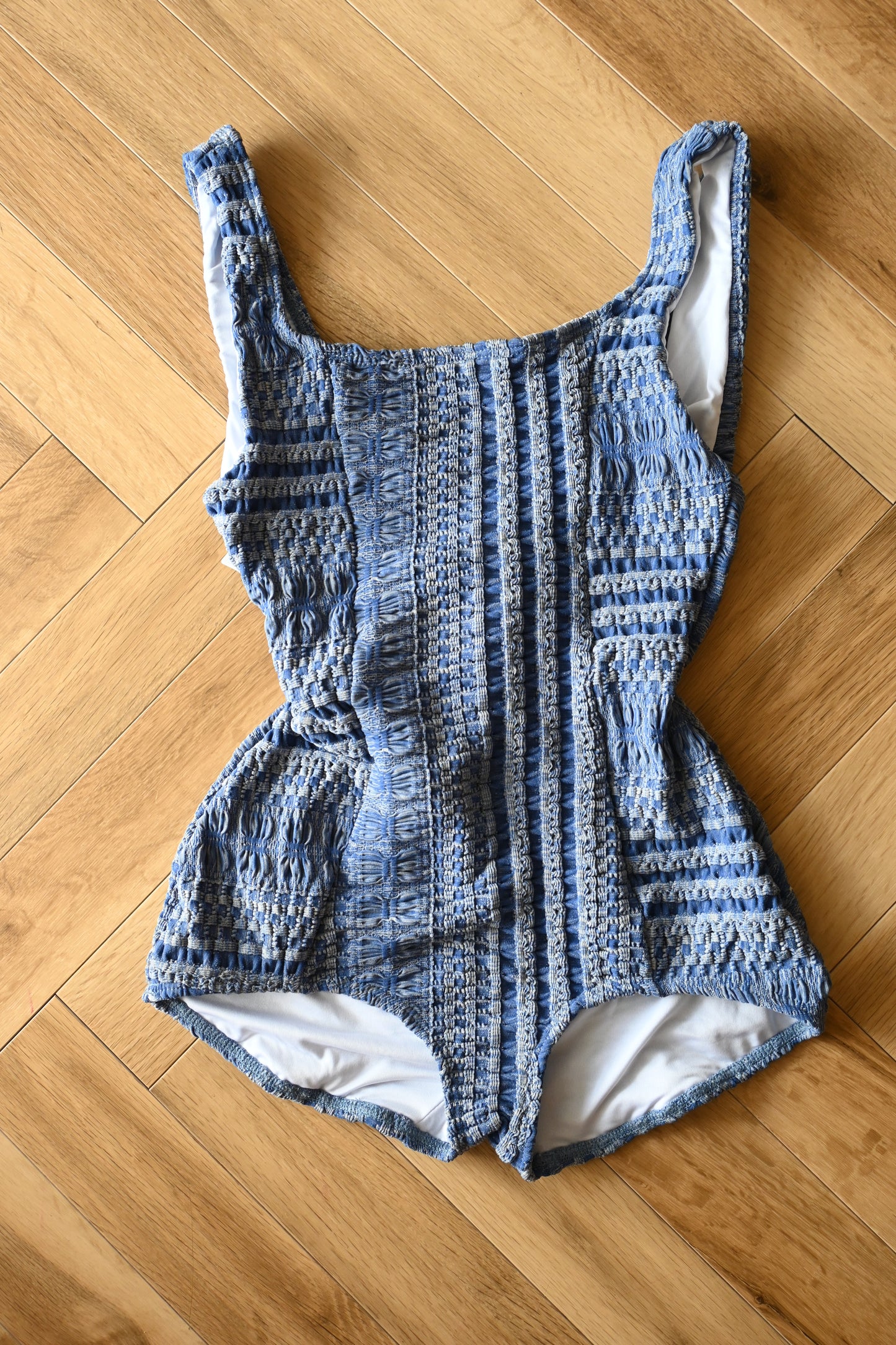 SEEA/Tofino one piece/Petra