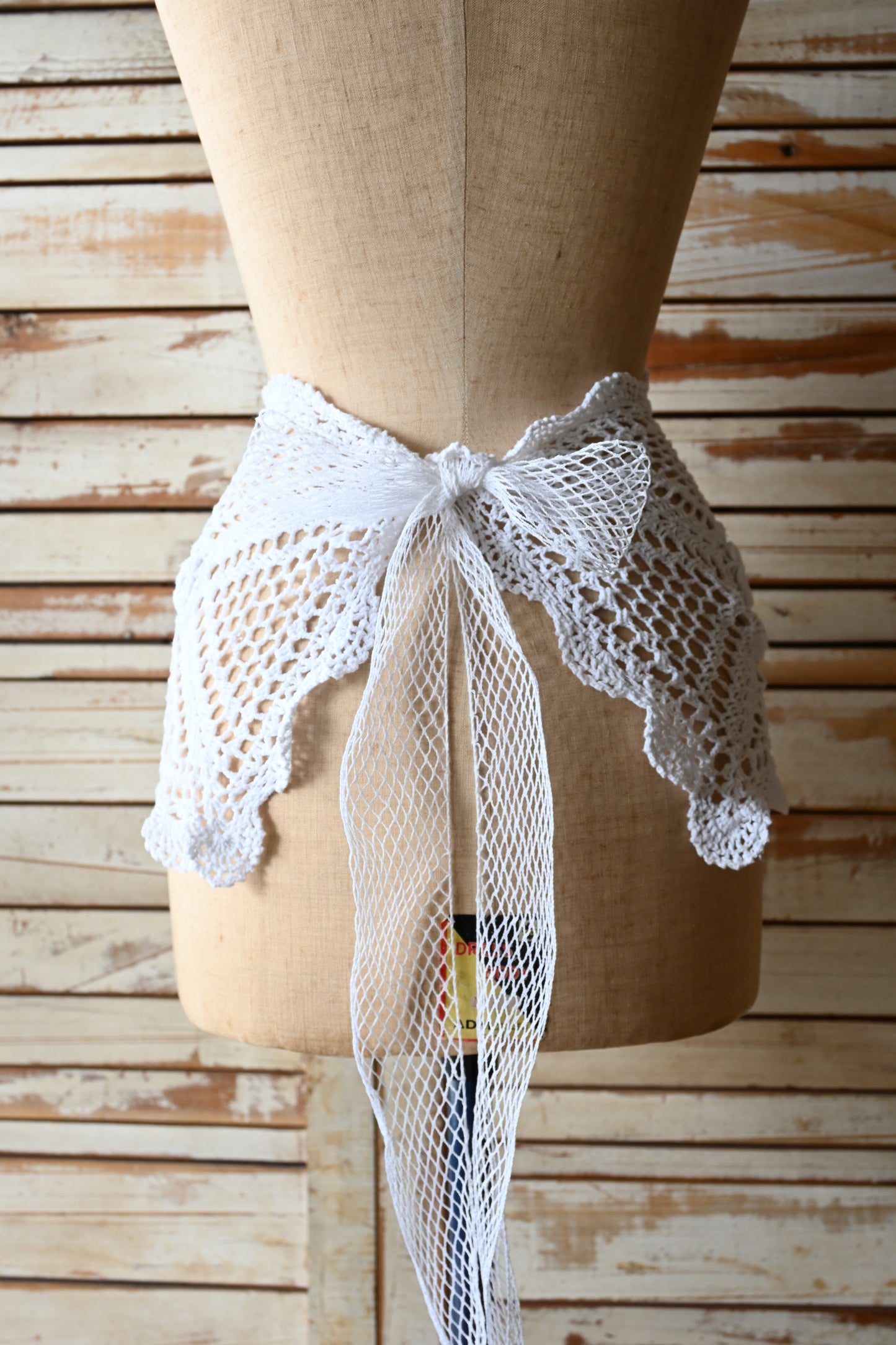 Crochet lace wrap/PONMOSIR