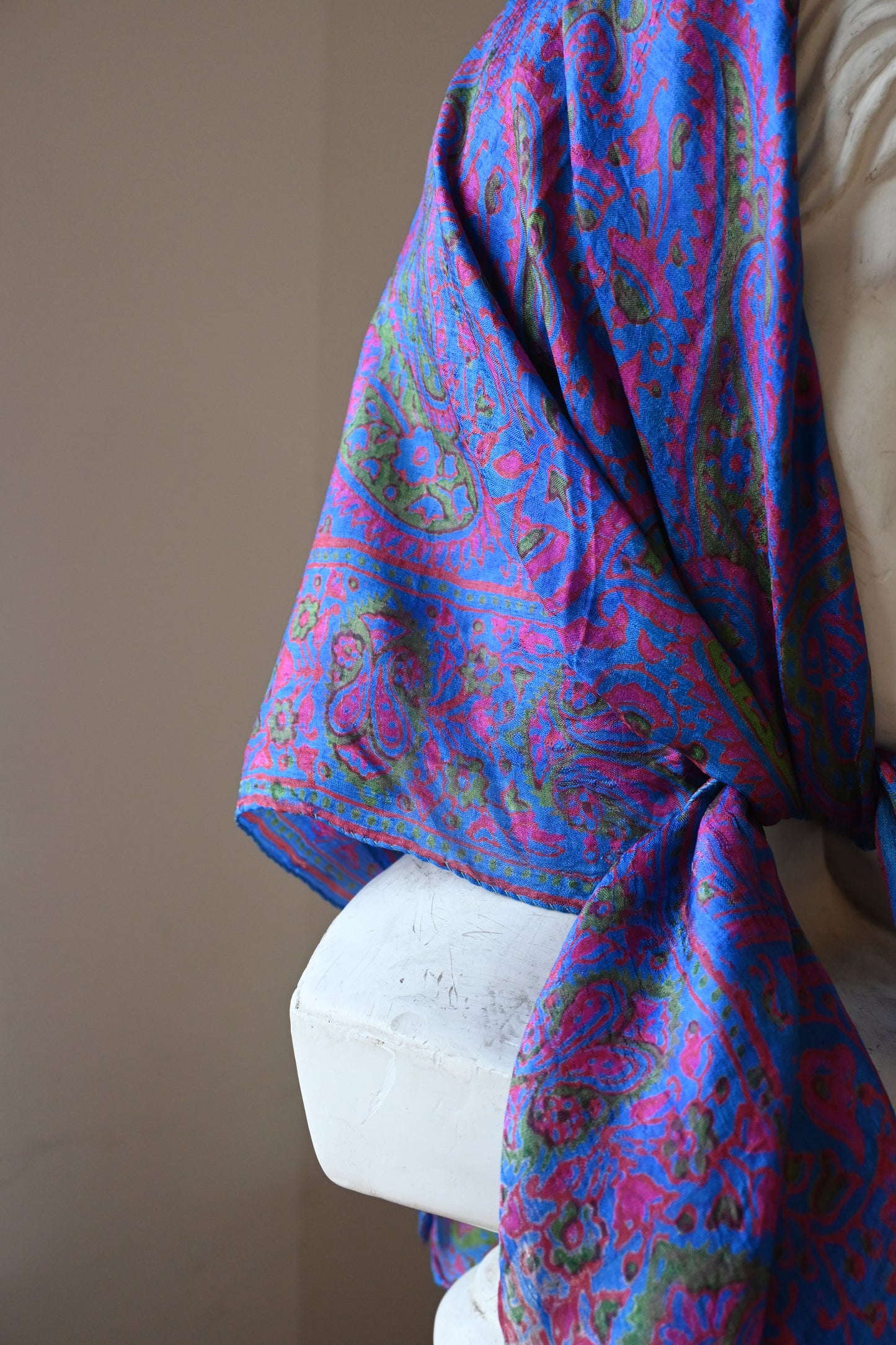 Vintage Indian Silk Scarf/BLUE