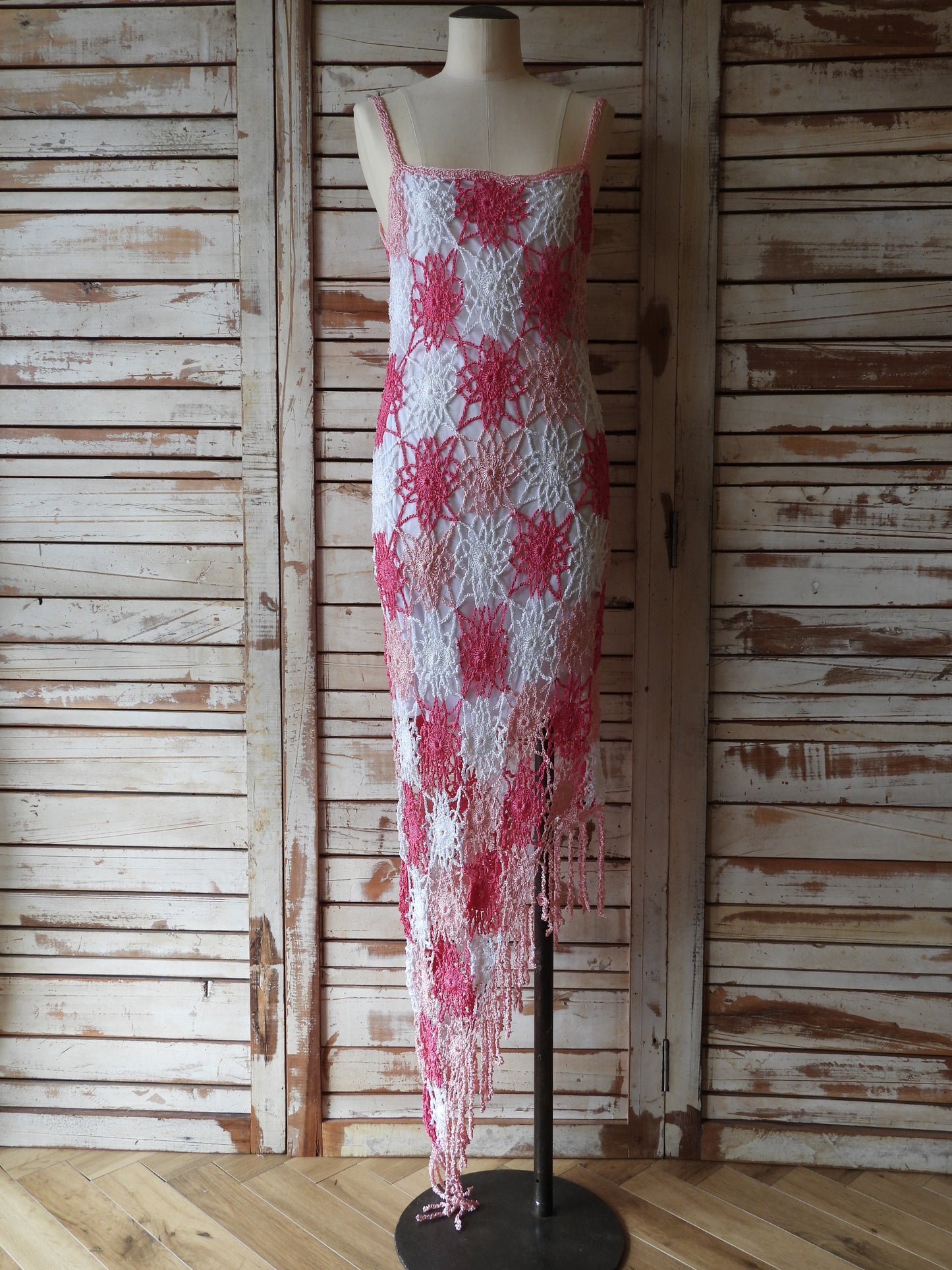 Fringe hem crochet dress/PINK