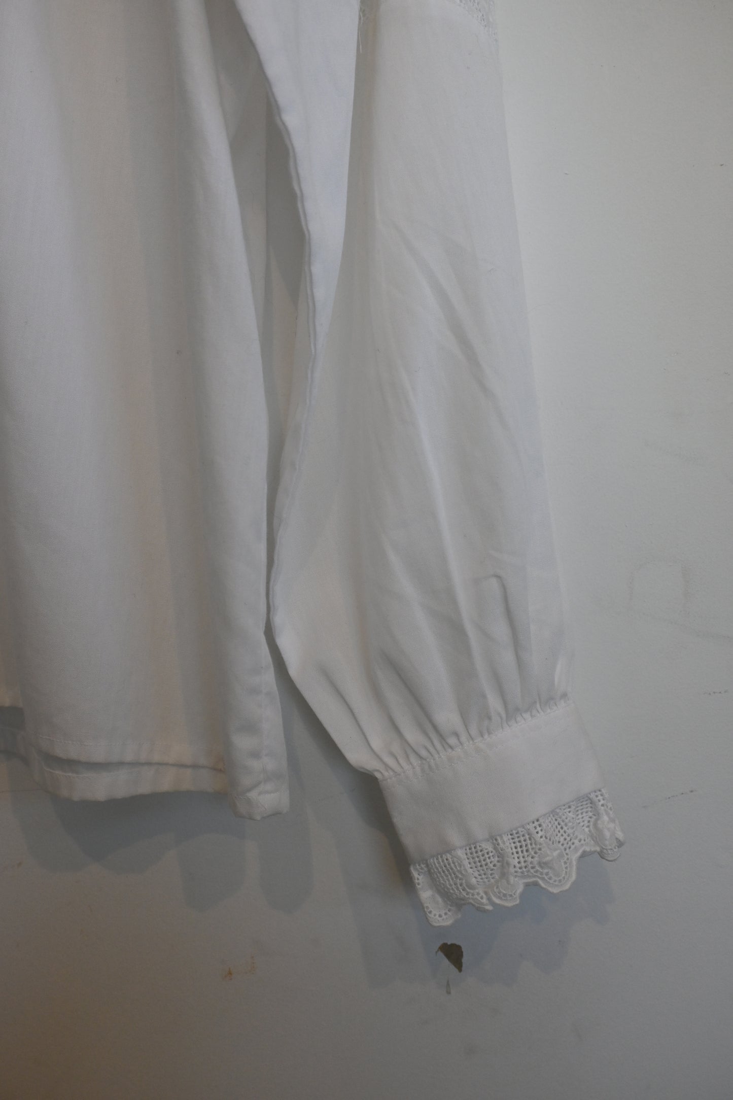 EURO Vintage cutwork cotton blouse/WHITE