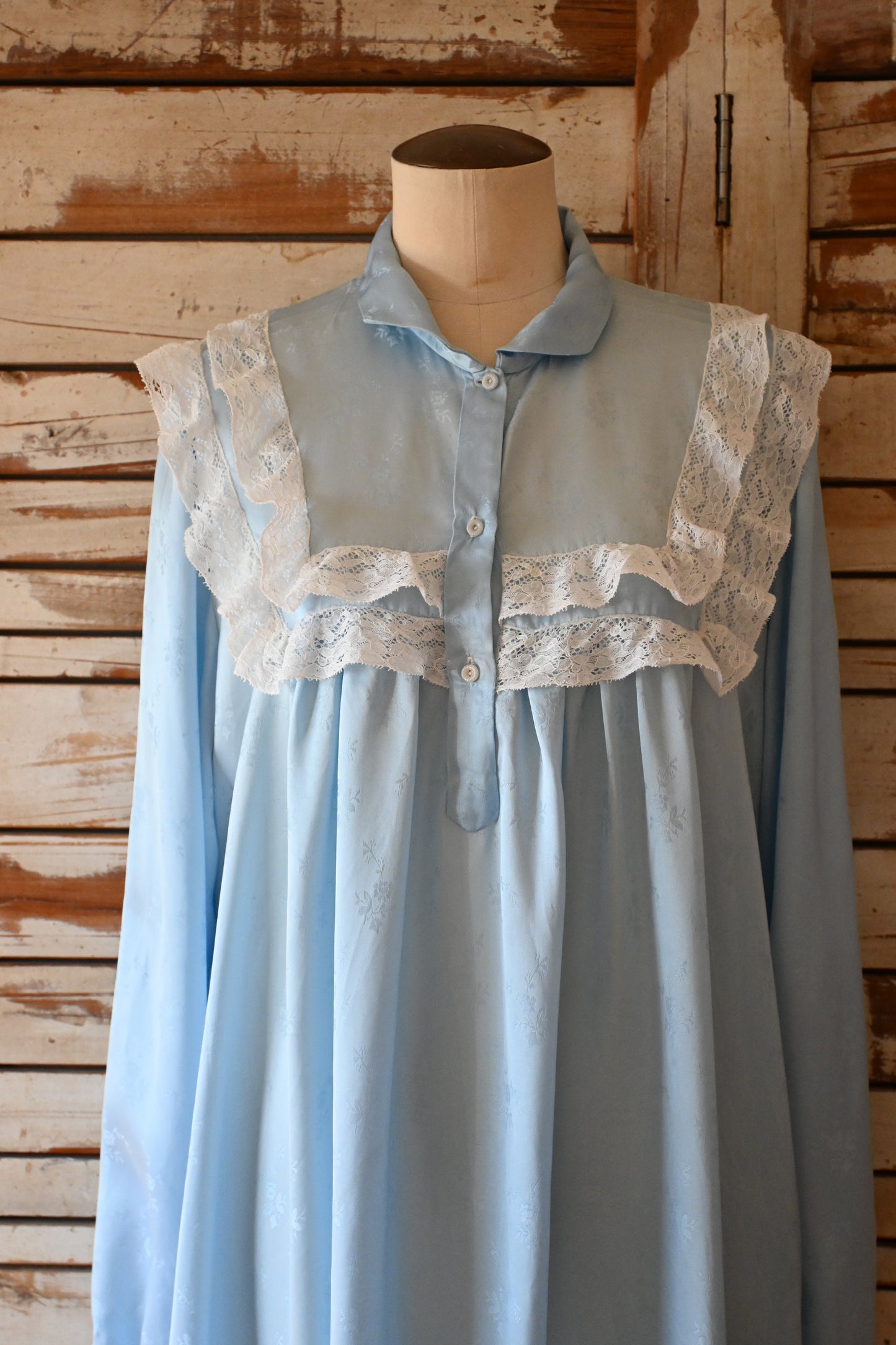 Blue satin night dress/L.BLUE