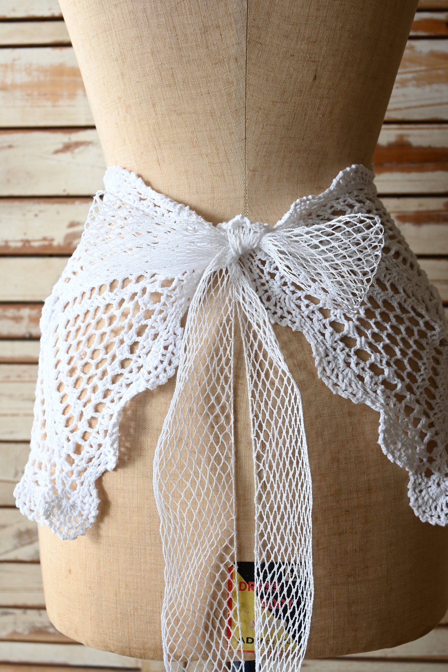 Crochet lace wrap/PONMOSIR