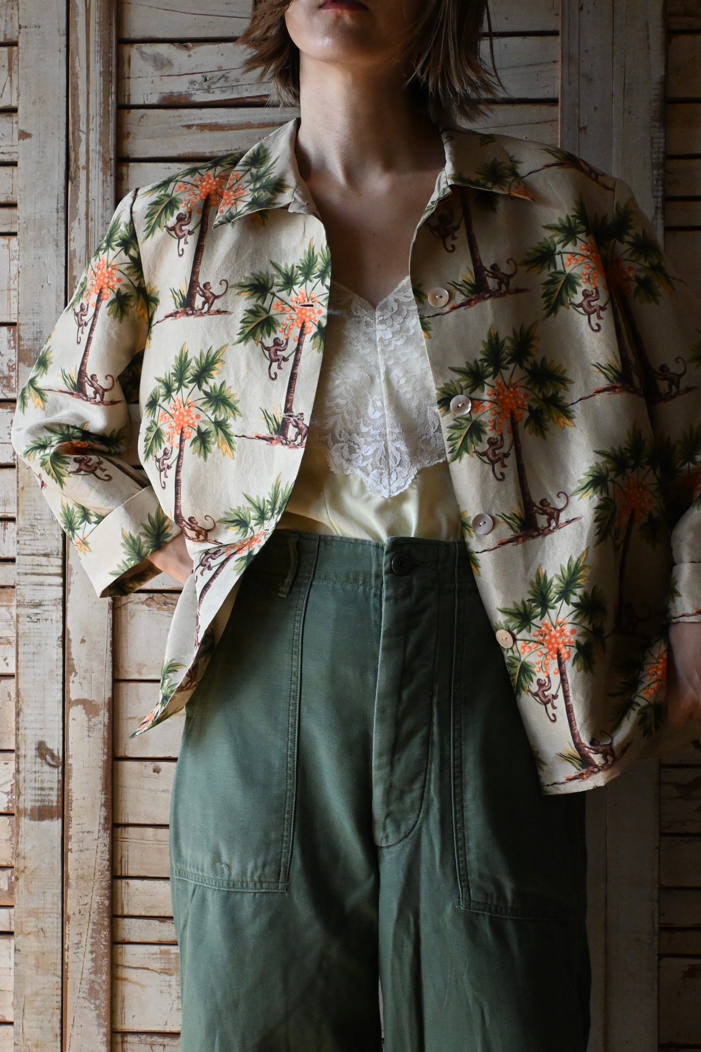 Monkey pattern silk jacket/BEIGE