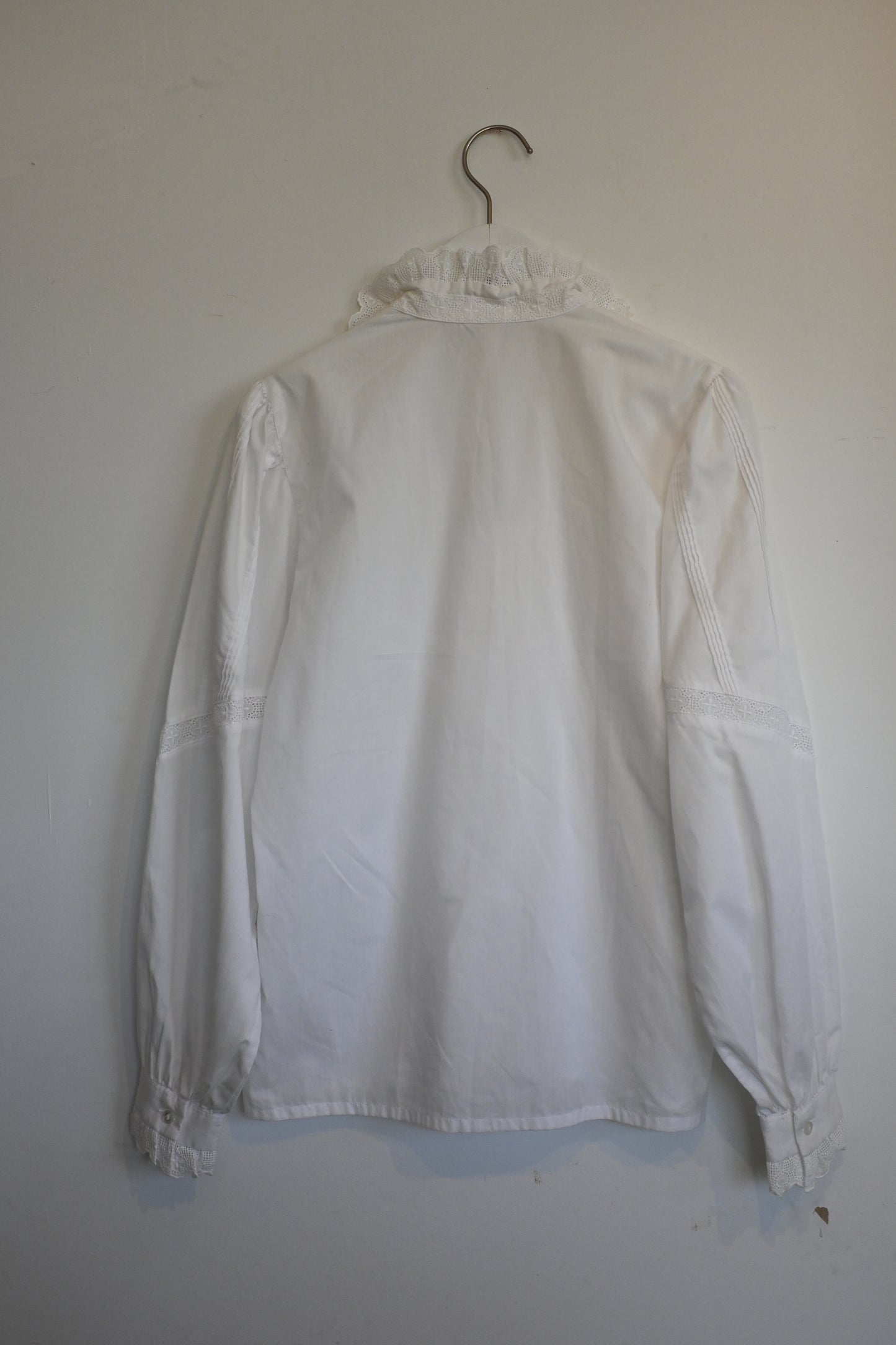 EURO Vintage cutwork cotton blouse/WHITE