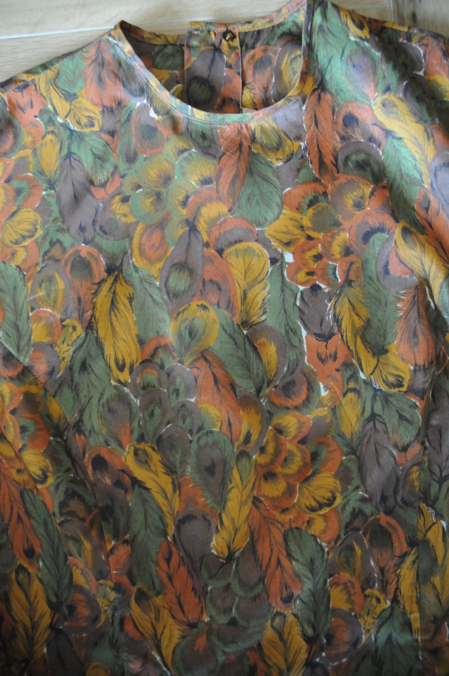 Feather pattern blouse/BROWN