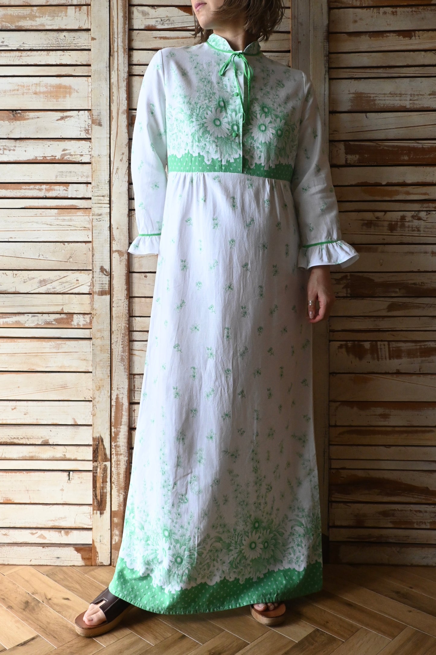 70's flower long dress/WHITE×GREEN