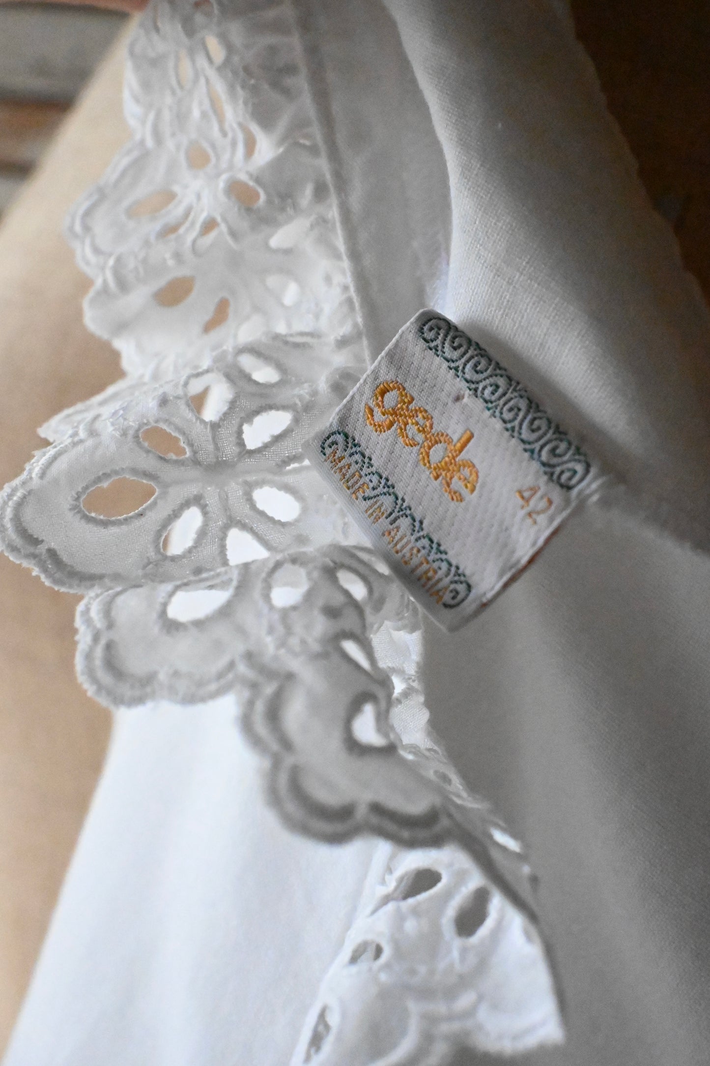 EURO Vintage cutwork cotton blouse/WHITE