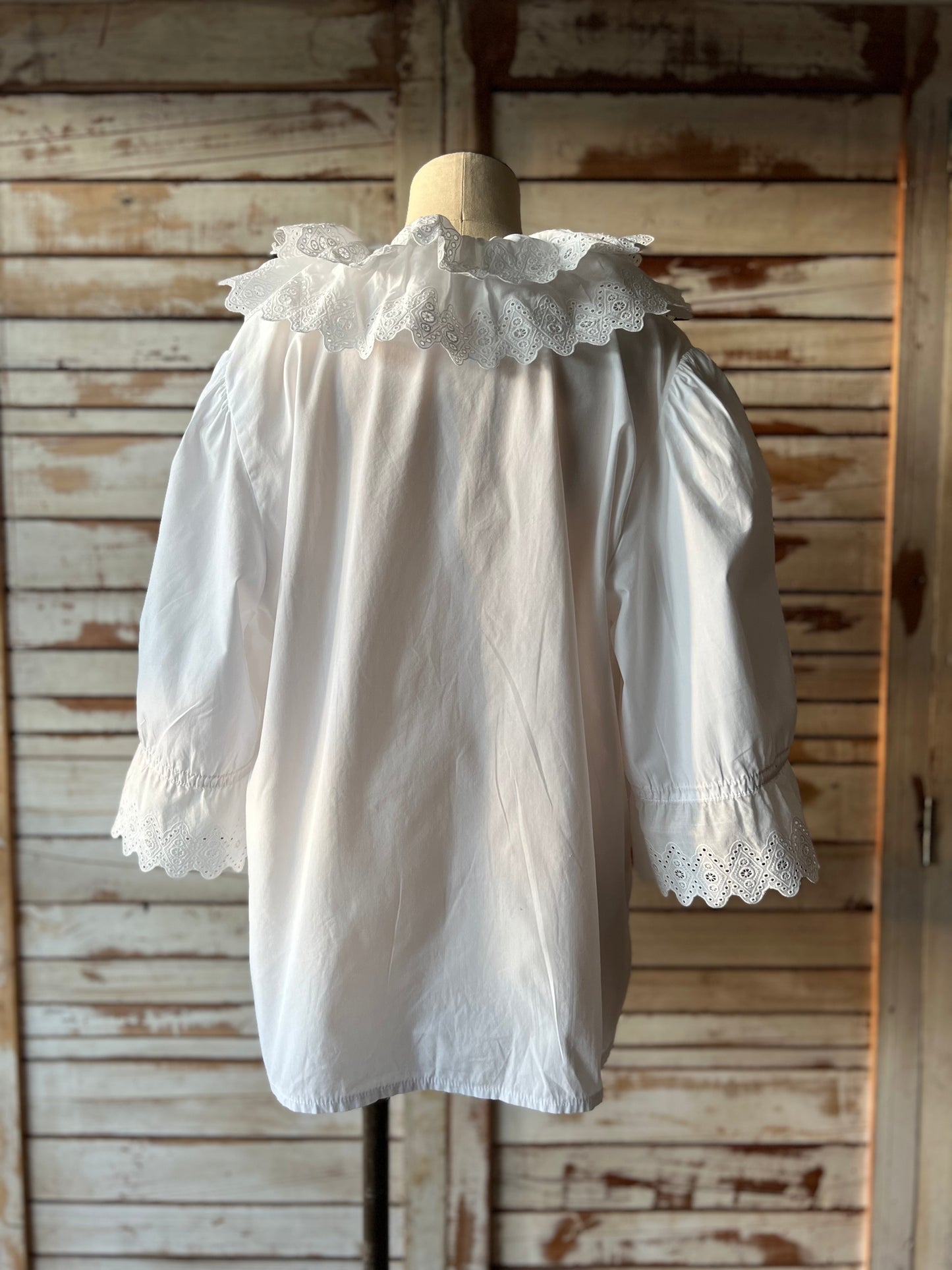 EURO Vintage cutwork cotton blouse/WHITE