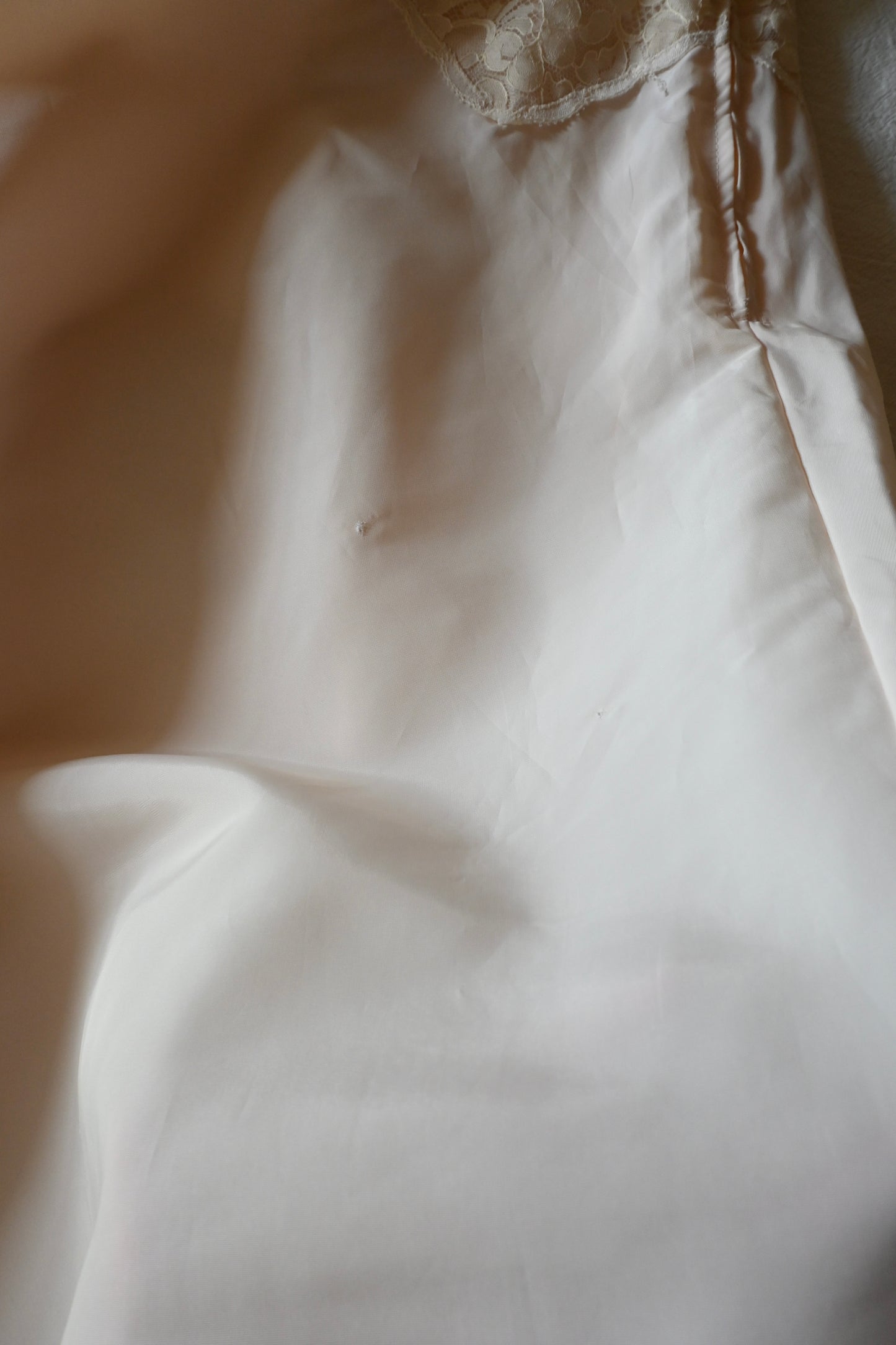 Lace slip dress/CREAM
