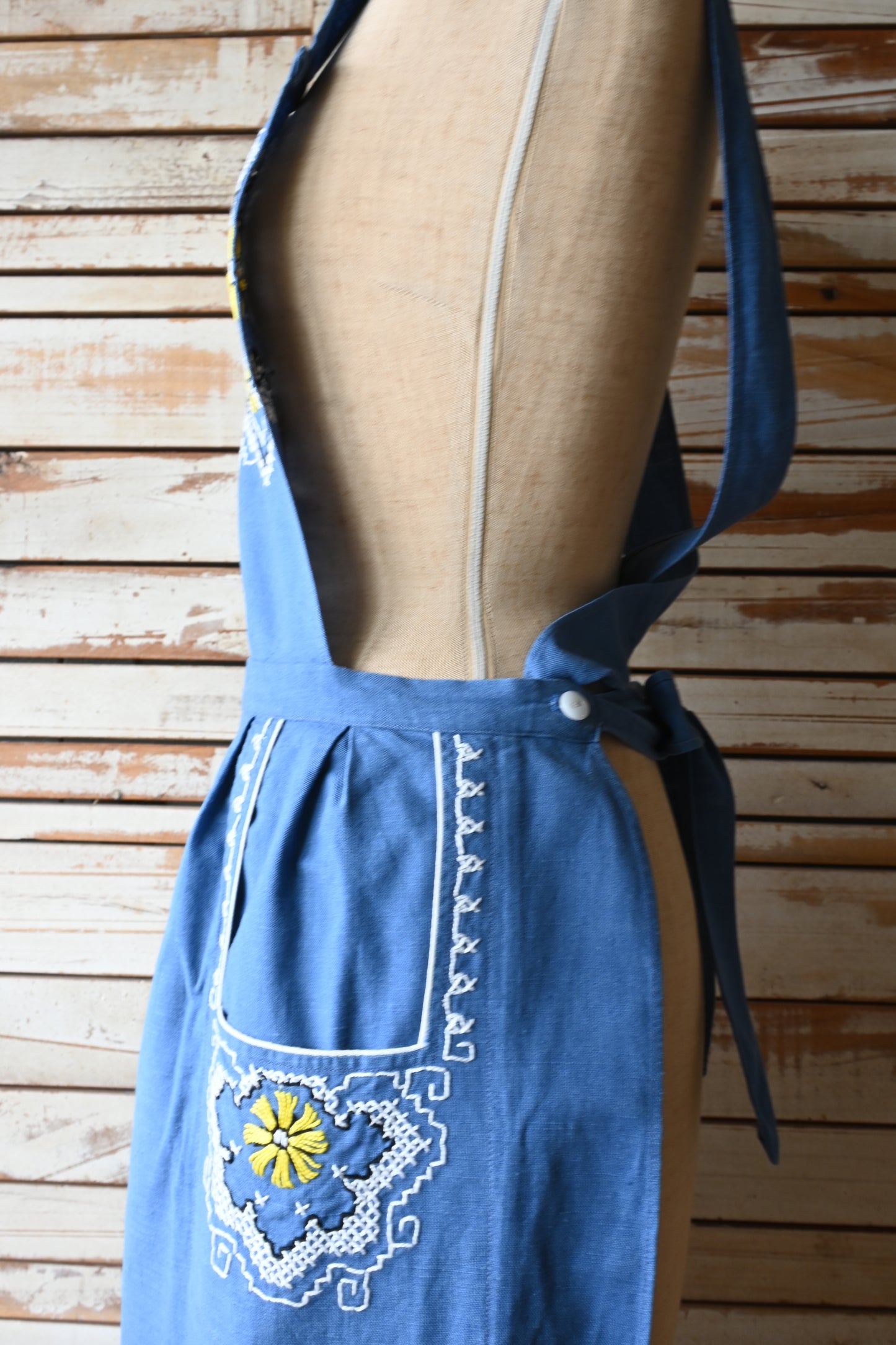 EURO Embroidery apron/BLUE GREY