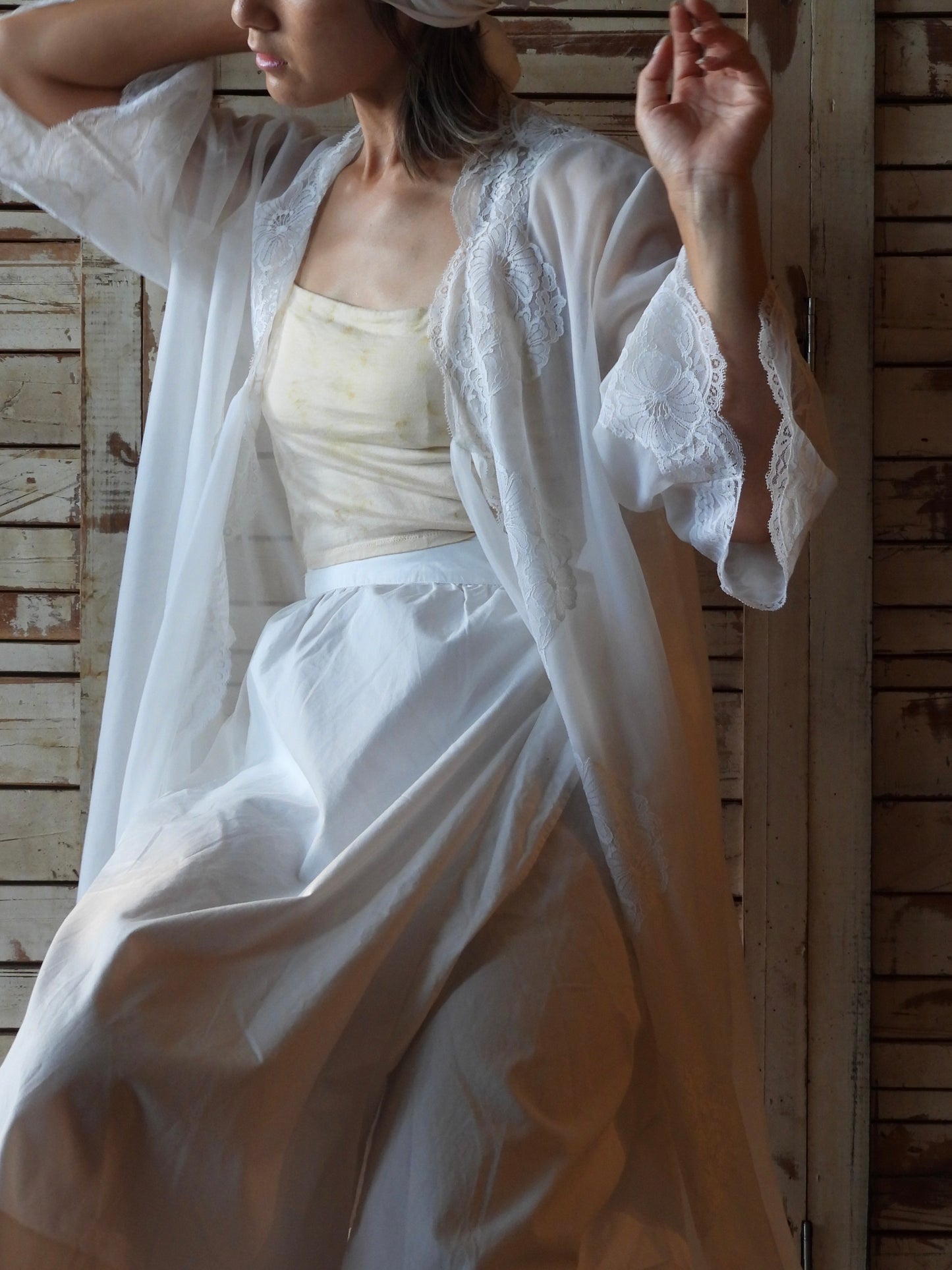 See-through Lace Gown/WHITE