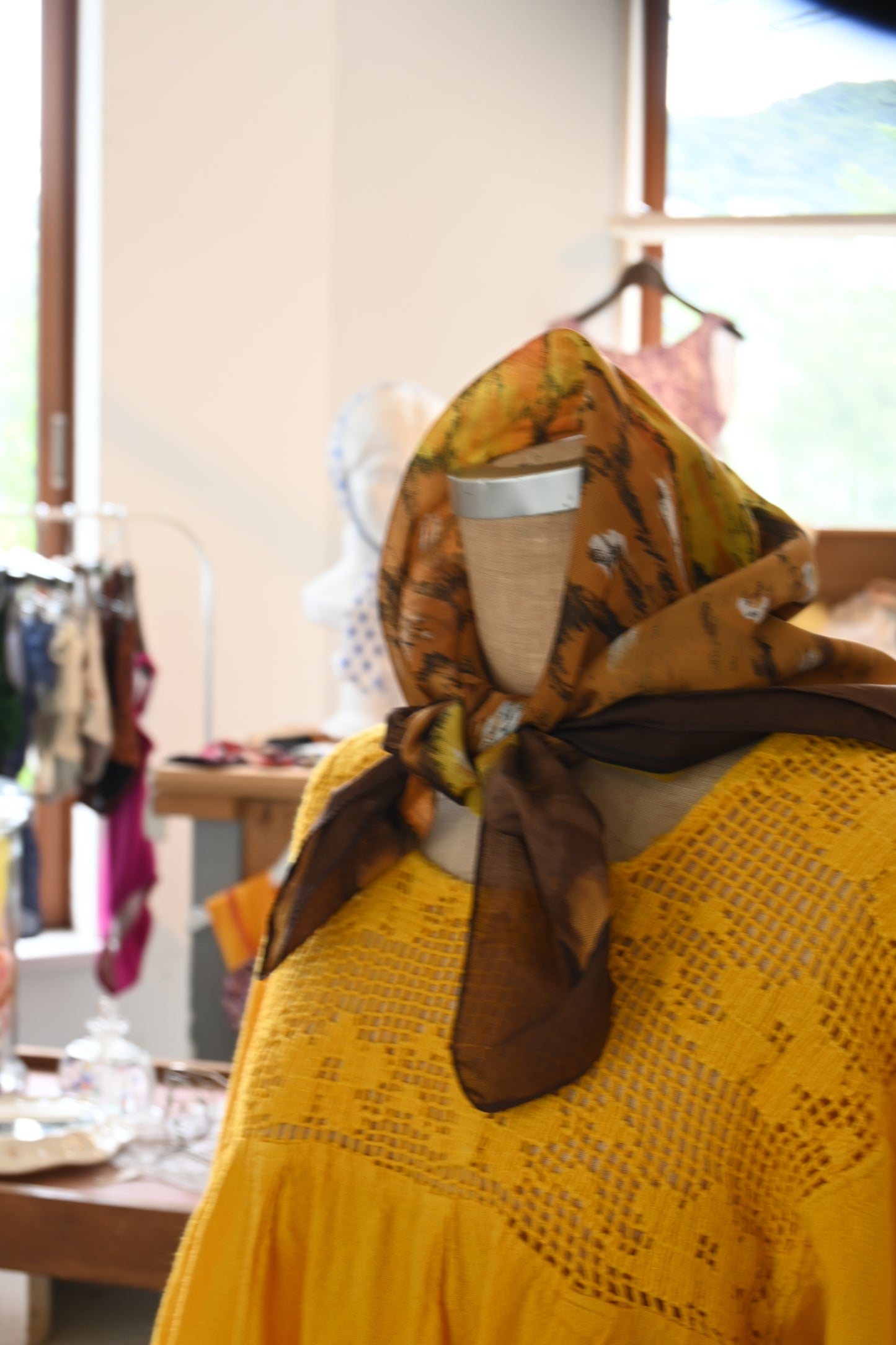 Vintage scarf/BROWN