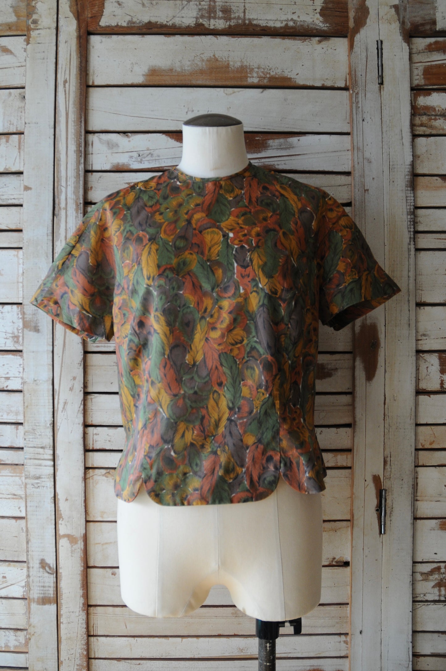 Feather pattern blouse/BROWN