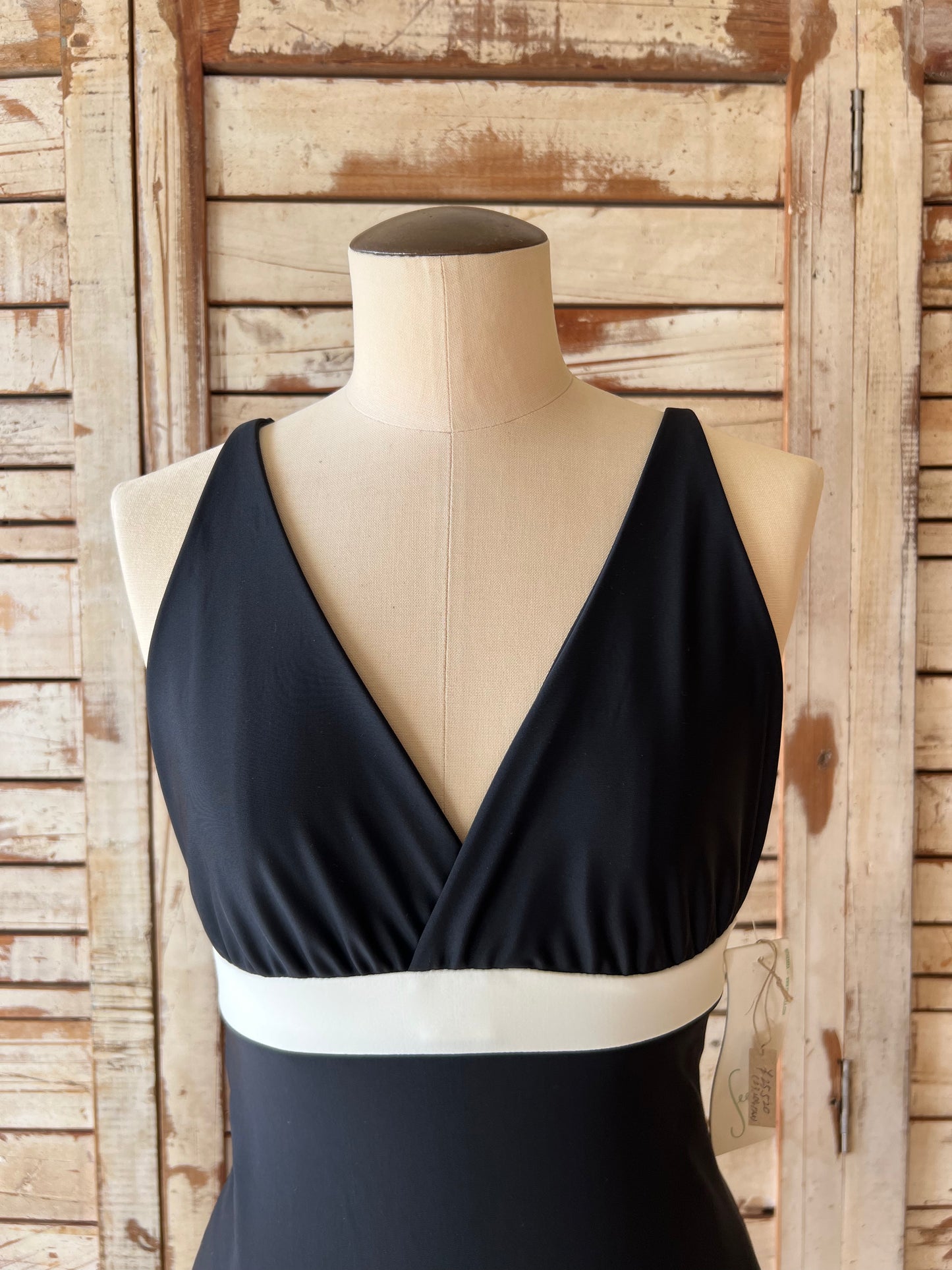SEEA/San-O One Piece/Black