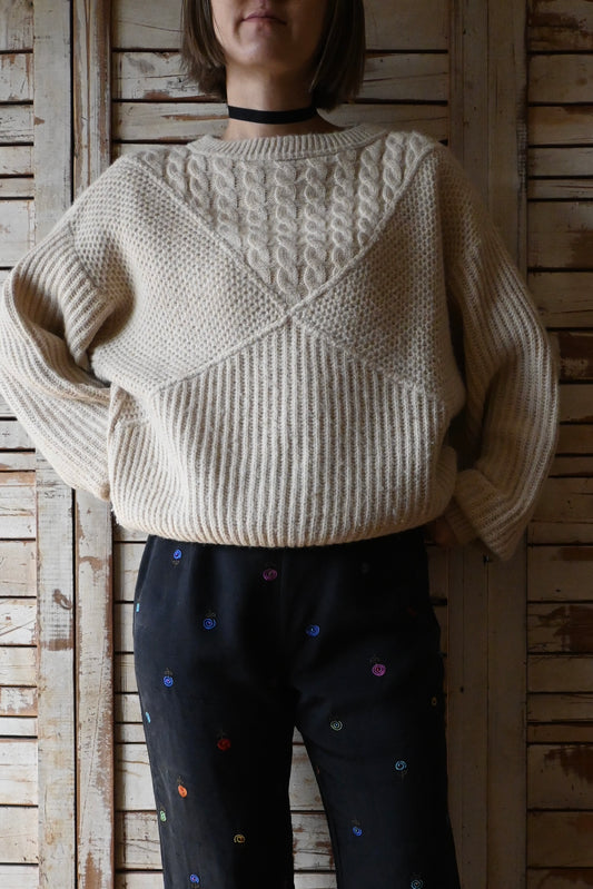 Knit sweater/BEIGE