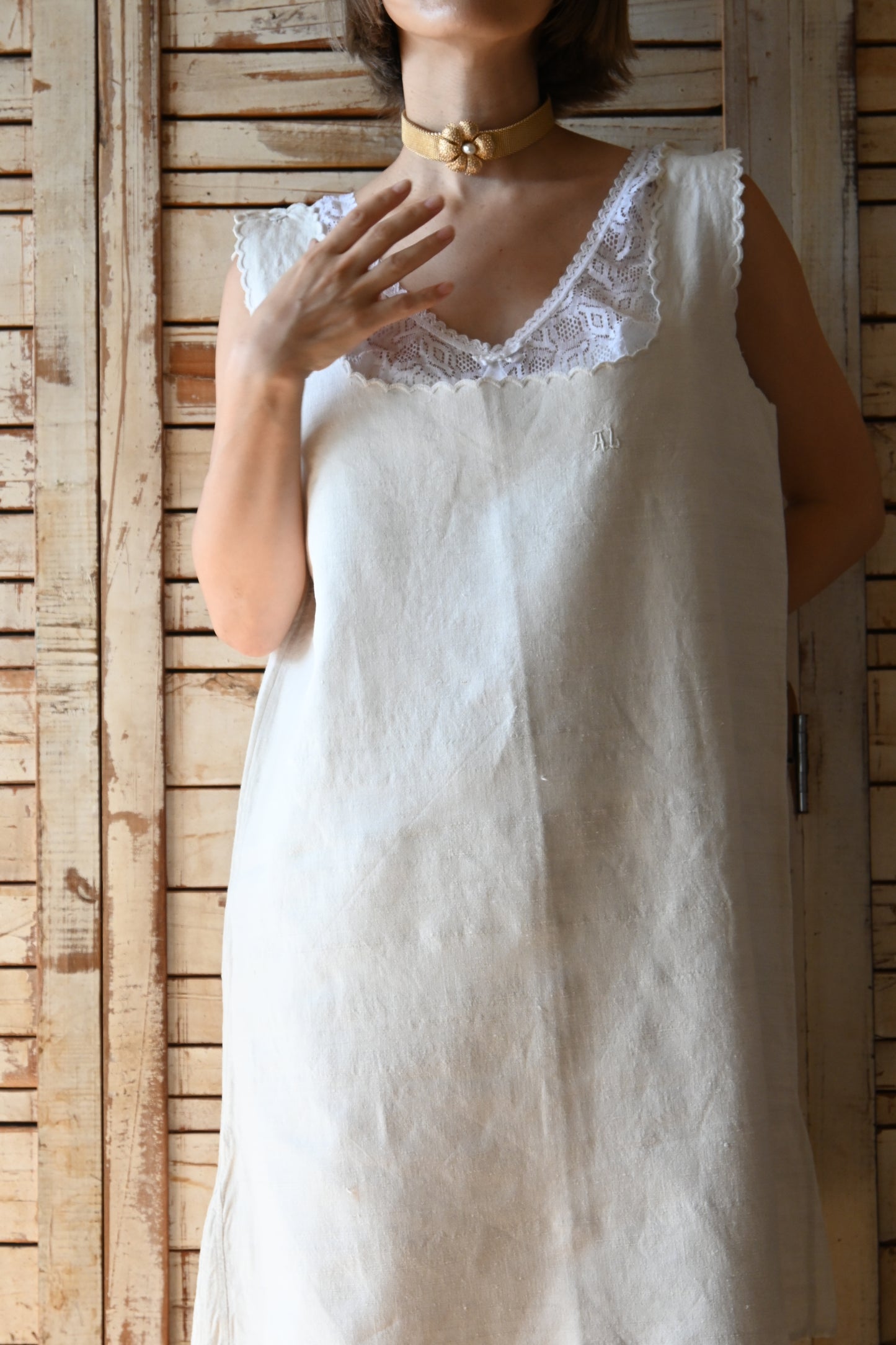 EURO linen embroidery no sleeve dress/IVORY