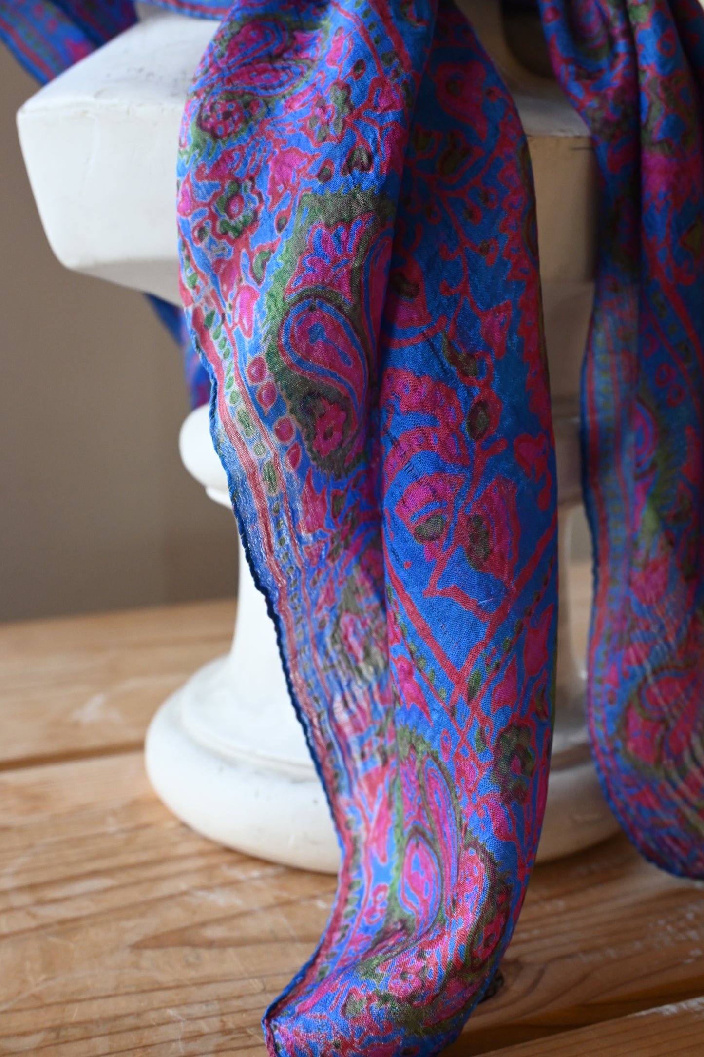 Vintage Indian Silk Scarf/BLUE