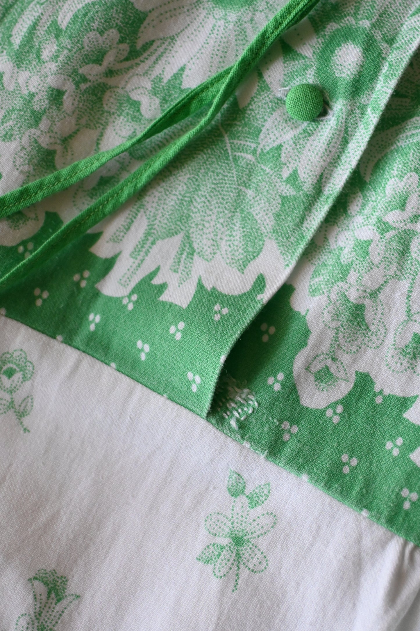 70's flower long dress/WHITE×GREEN