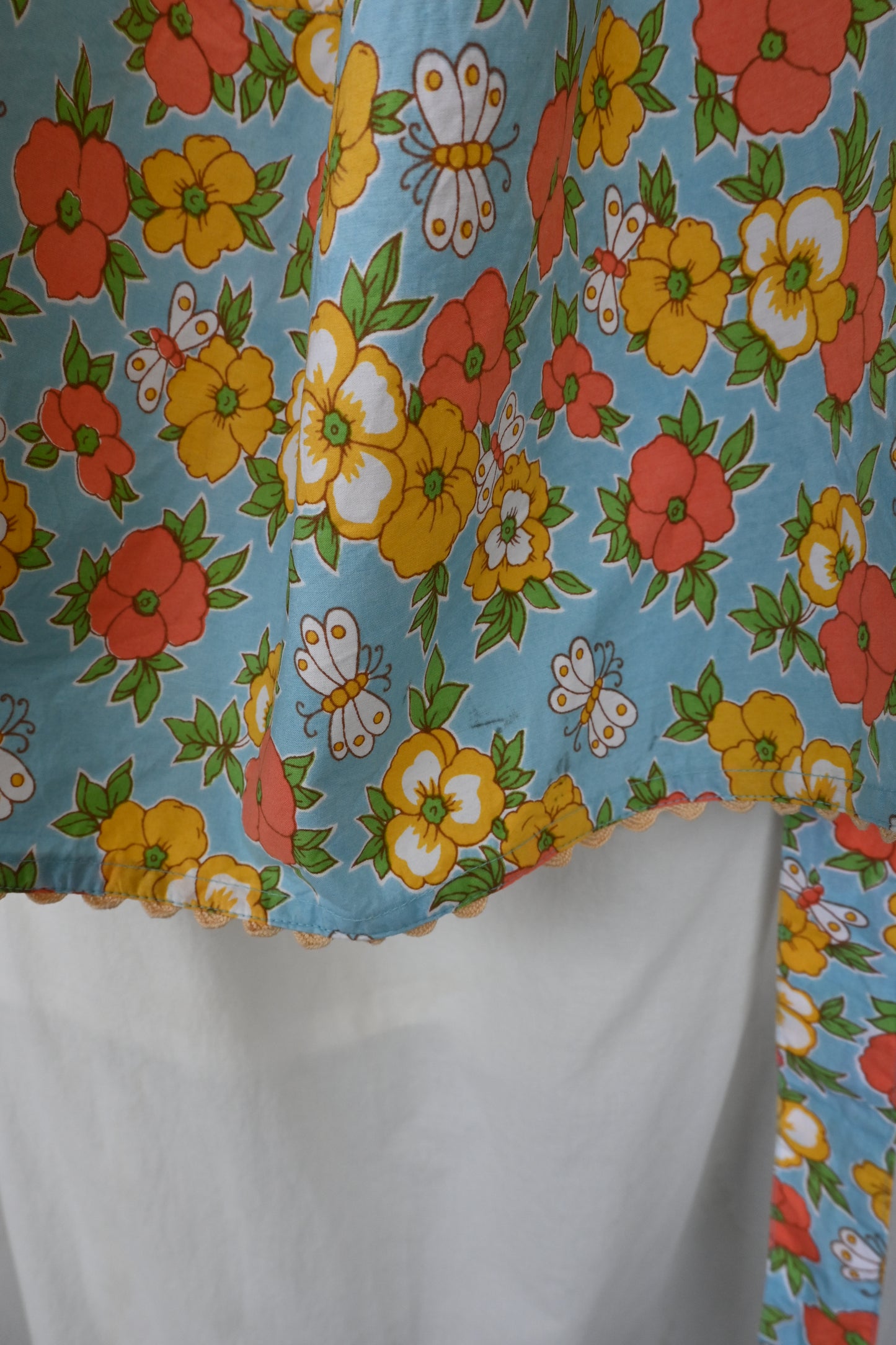 Flower apron