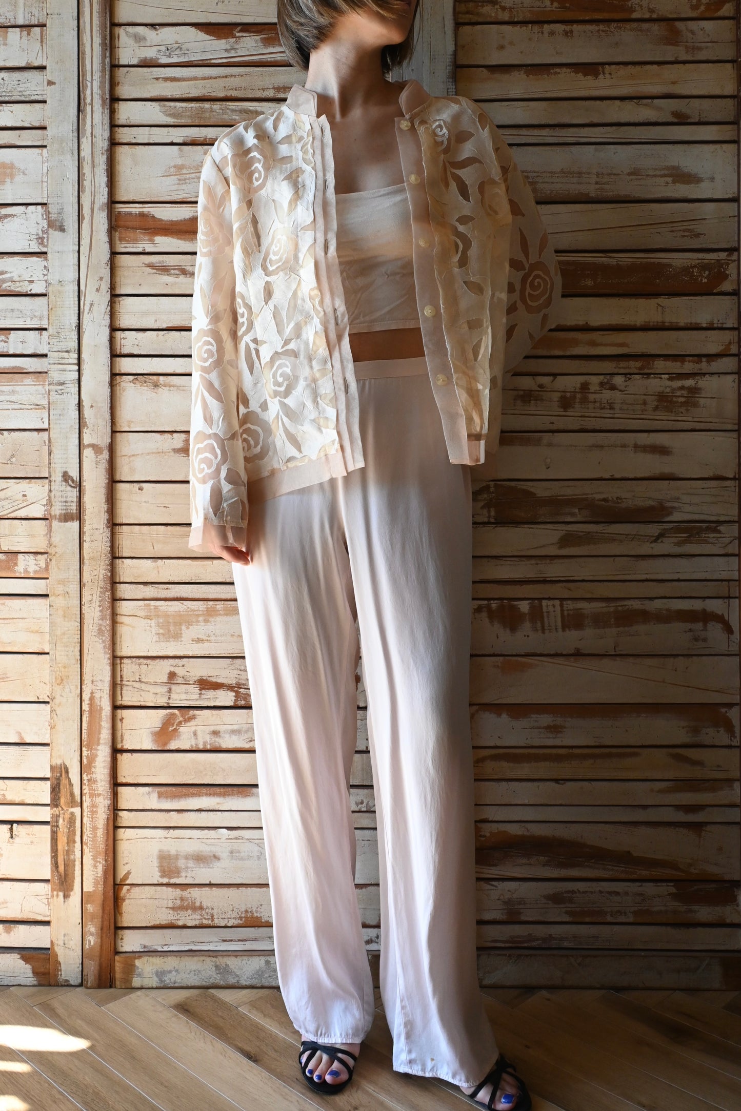 See through design blouse/BEIGE
