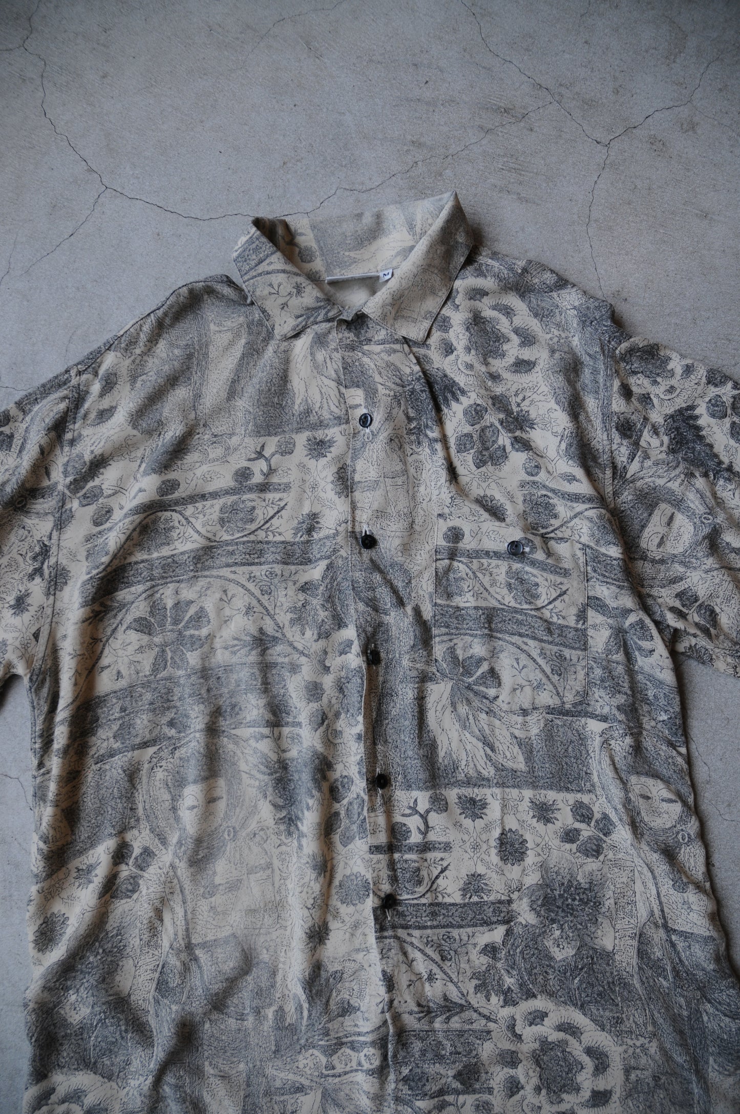 Men's S/S buddha pattern shirt/BEIGE×BLACK