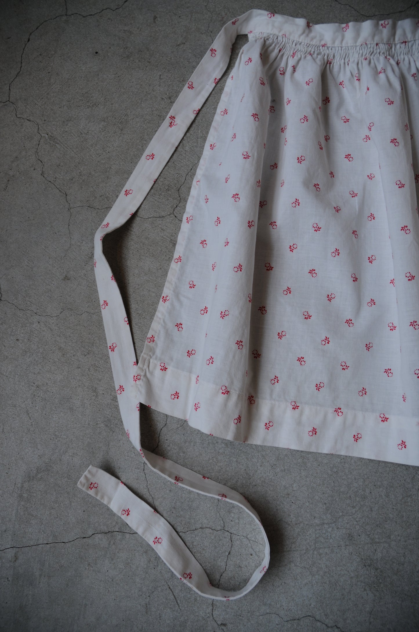 Vintage cotton apron/WHITE