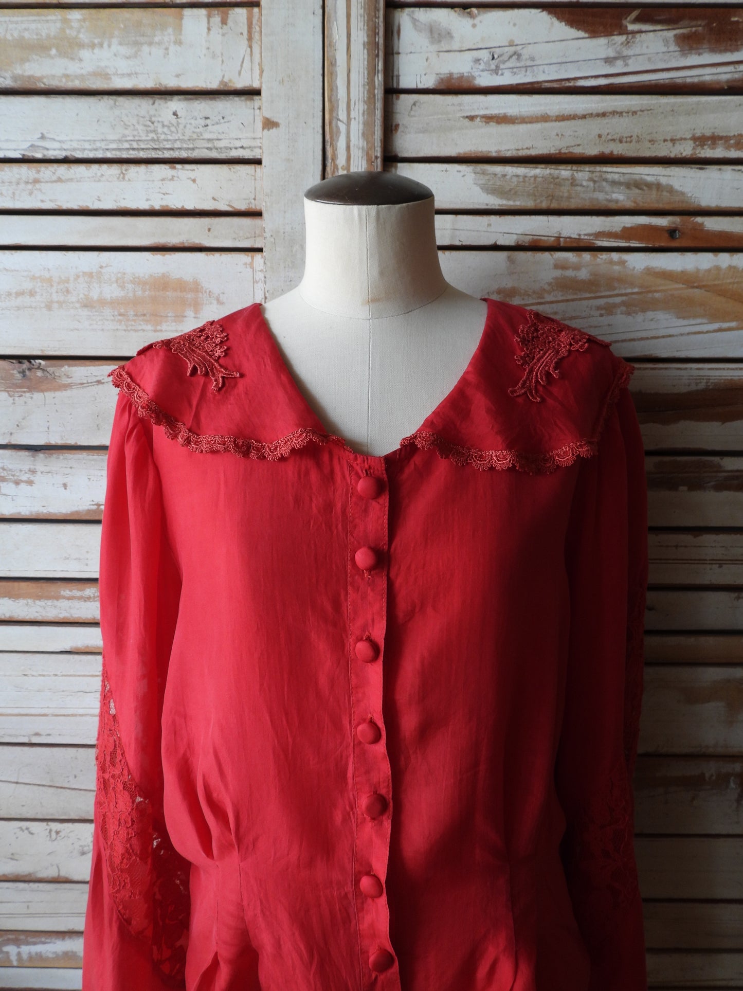 L/S embroidery silk blouse/RED