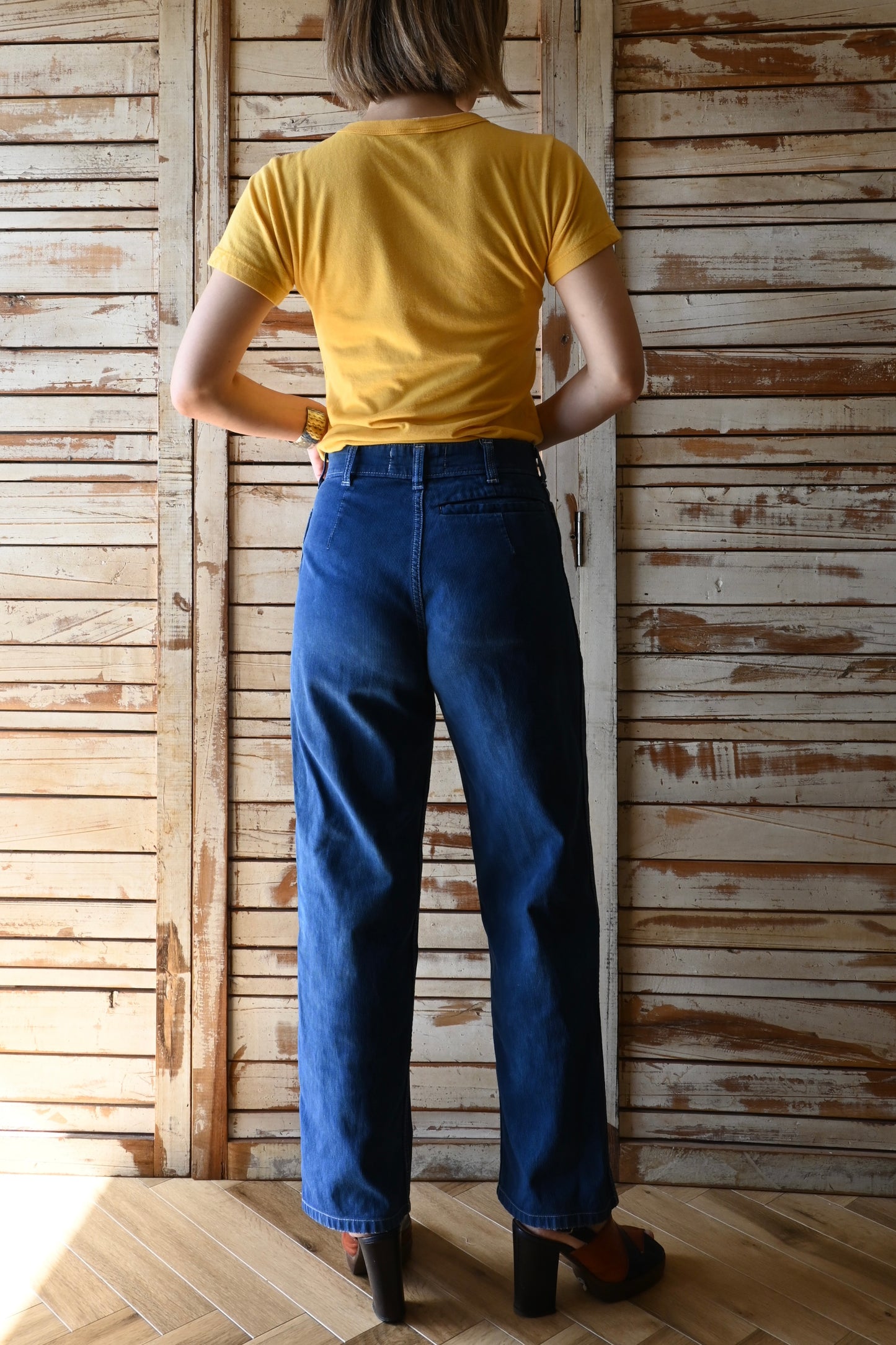 Corduroy pants/Indigo dyeing