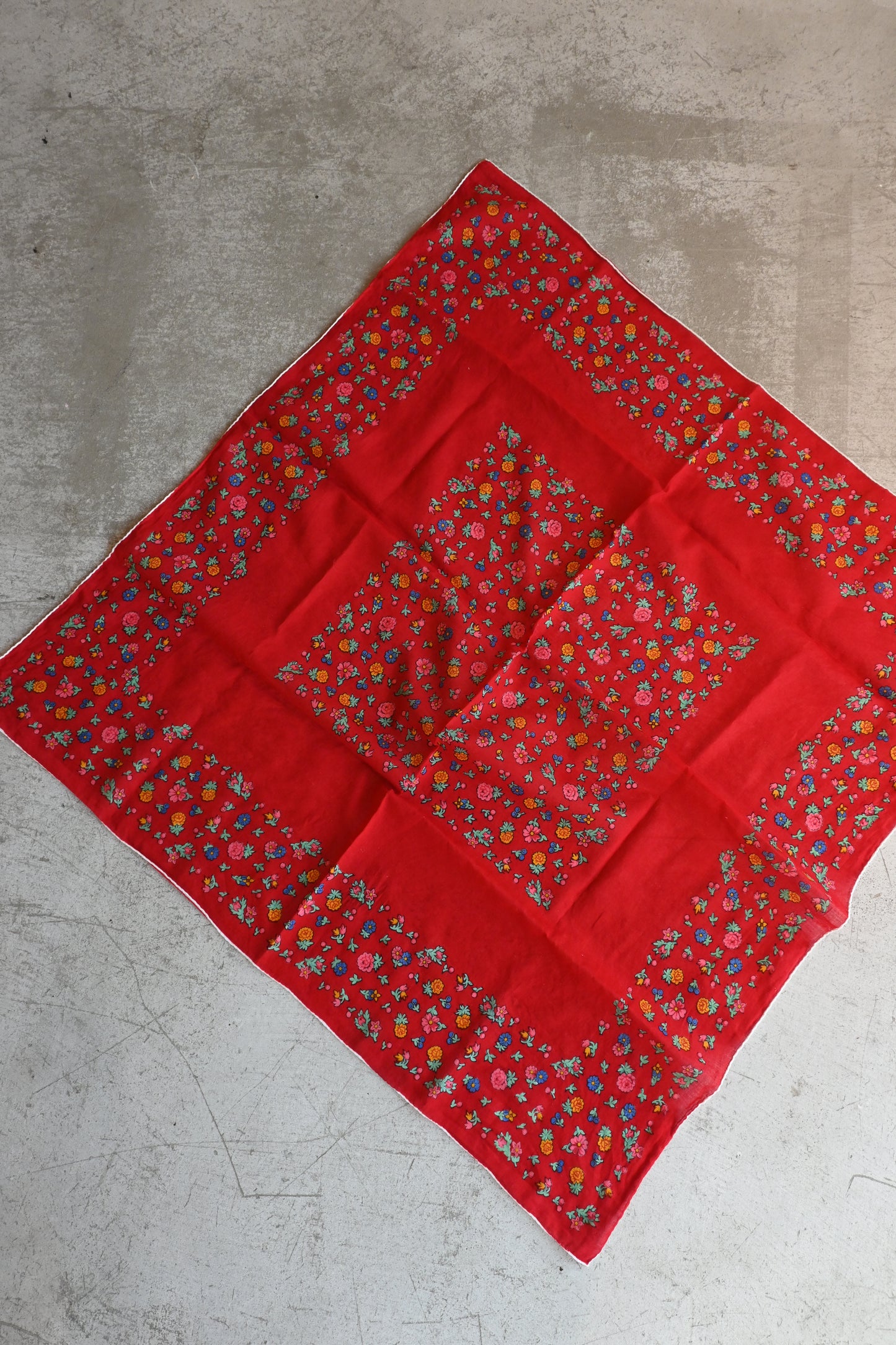 Vintage floral cotton scarf/RED