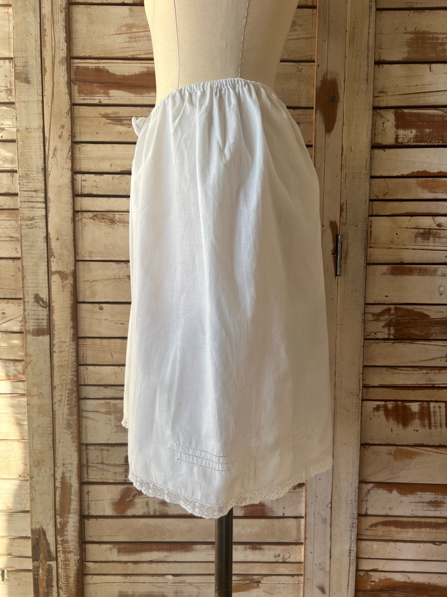 EURO Vintage cotton midi shorts/WHITE