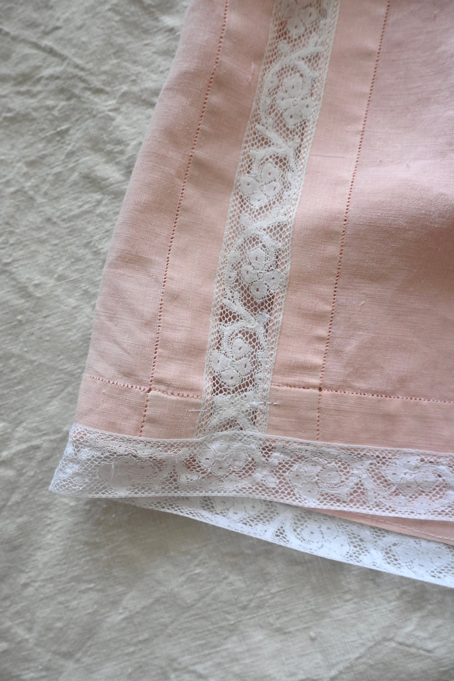 Cotton lace wrap/PONMOSIR