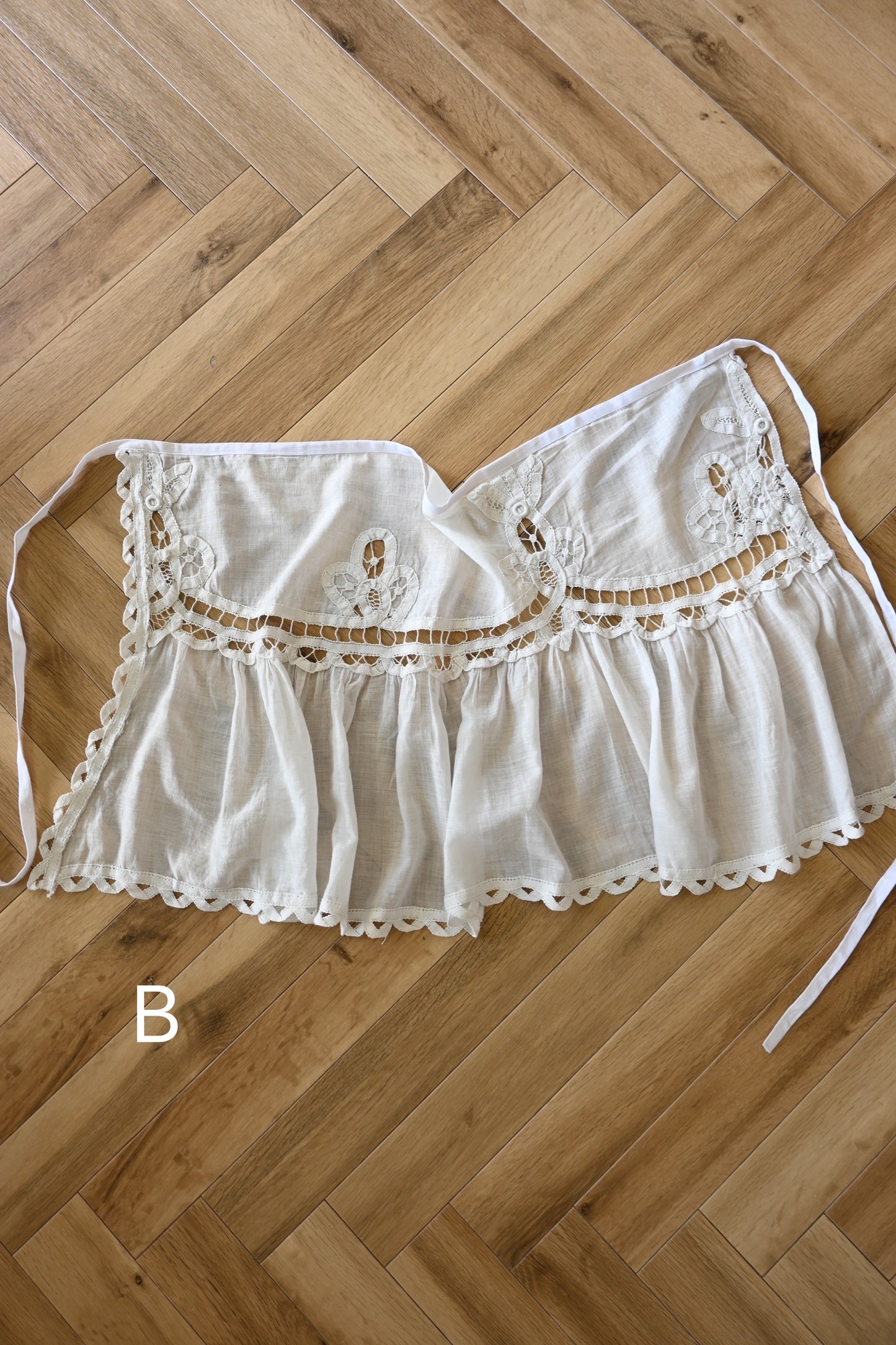 French antique lace wrap/PONMOSIR