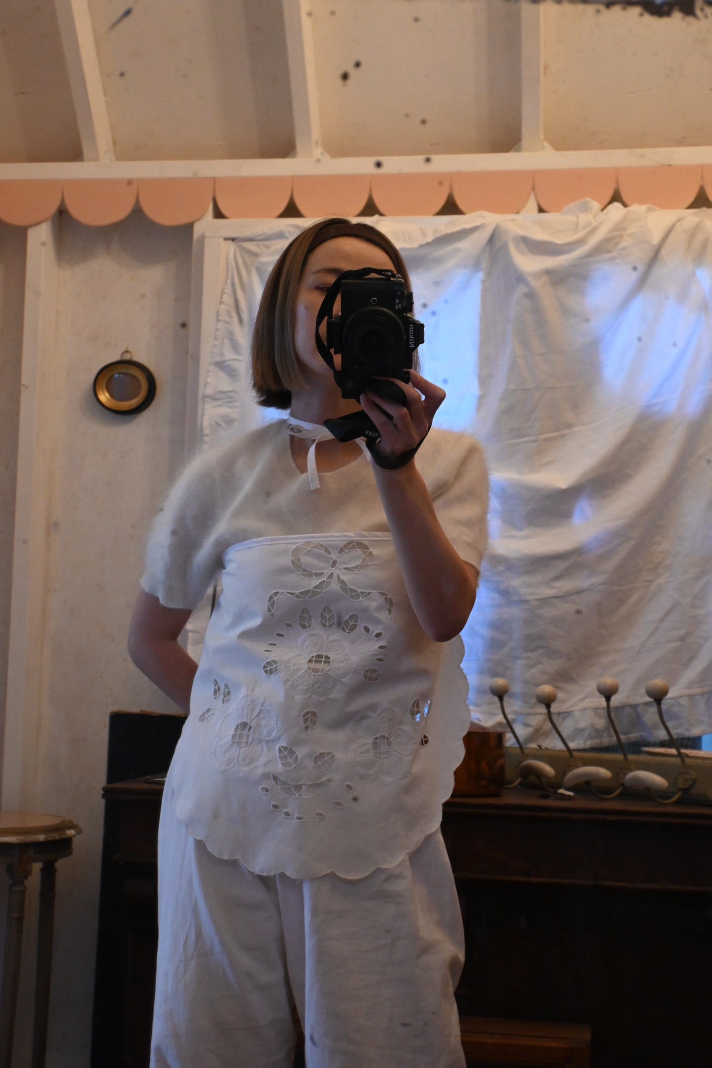 Cotton lace apron/PONMOSIR