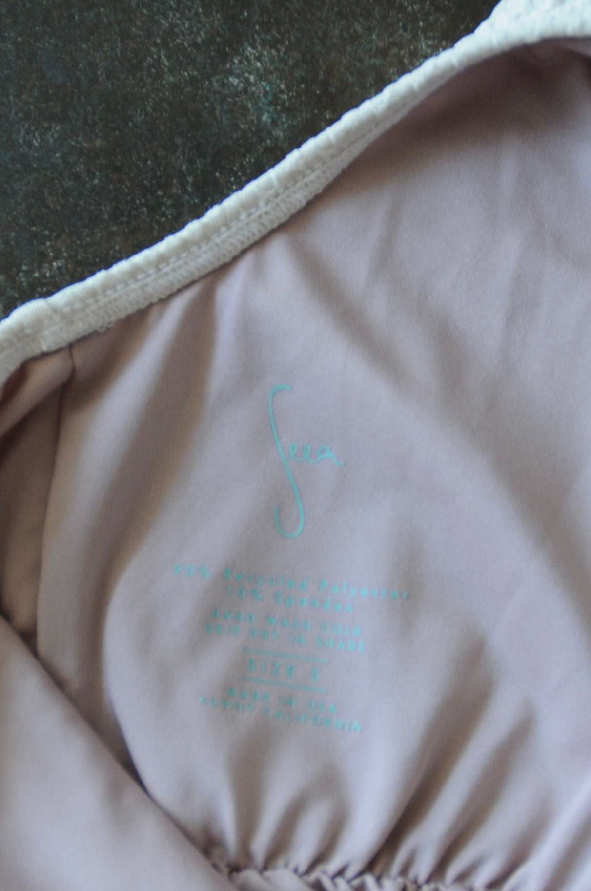SEEA/Tofino one piece/PEBBLE – ponmosir