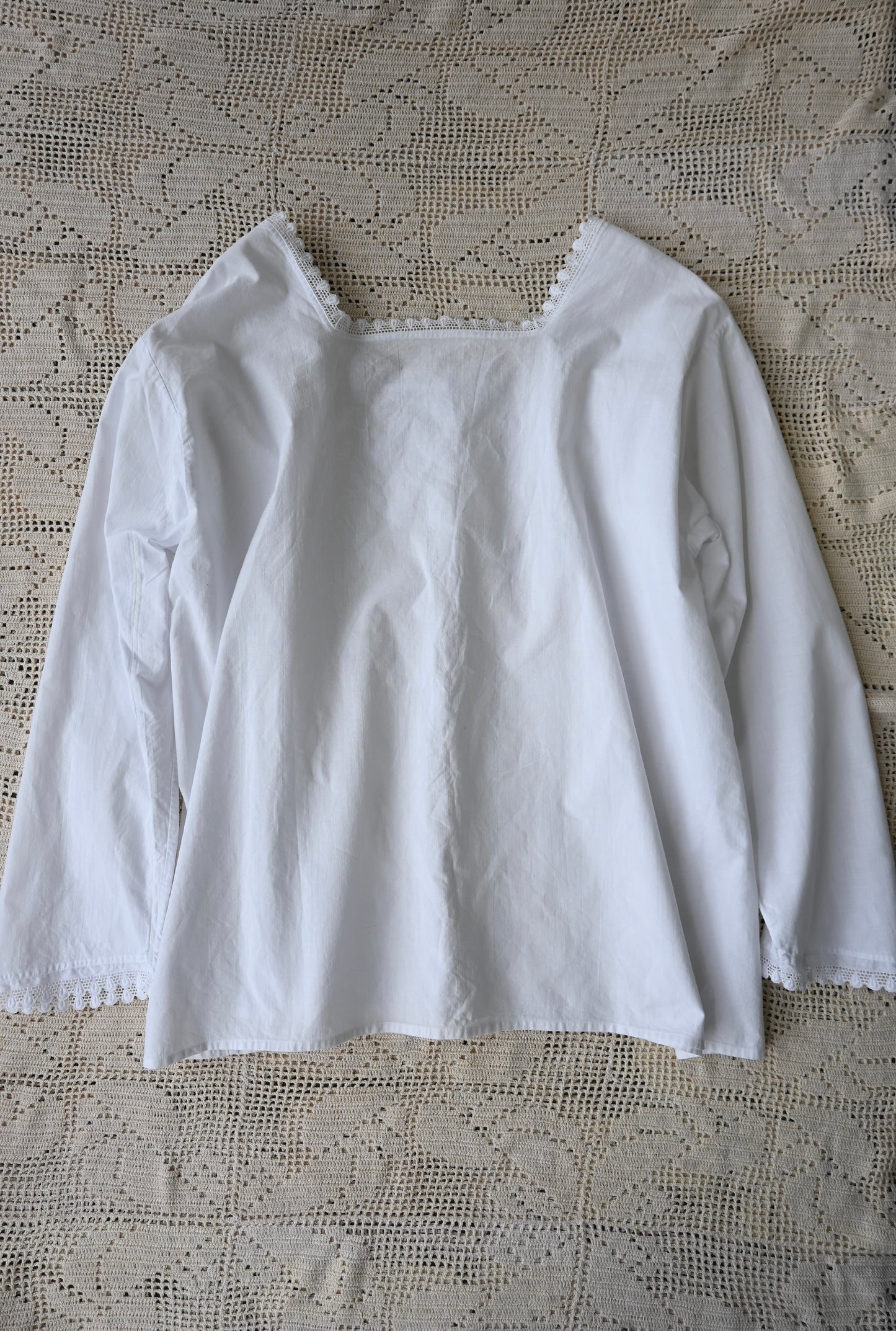 EURO Cutwork lace blouse/WHITE