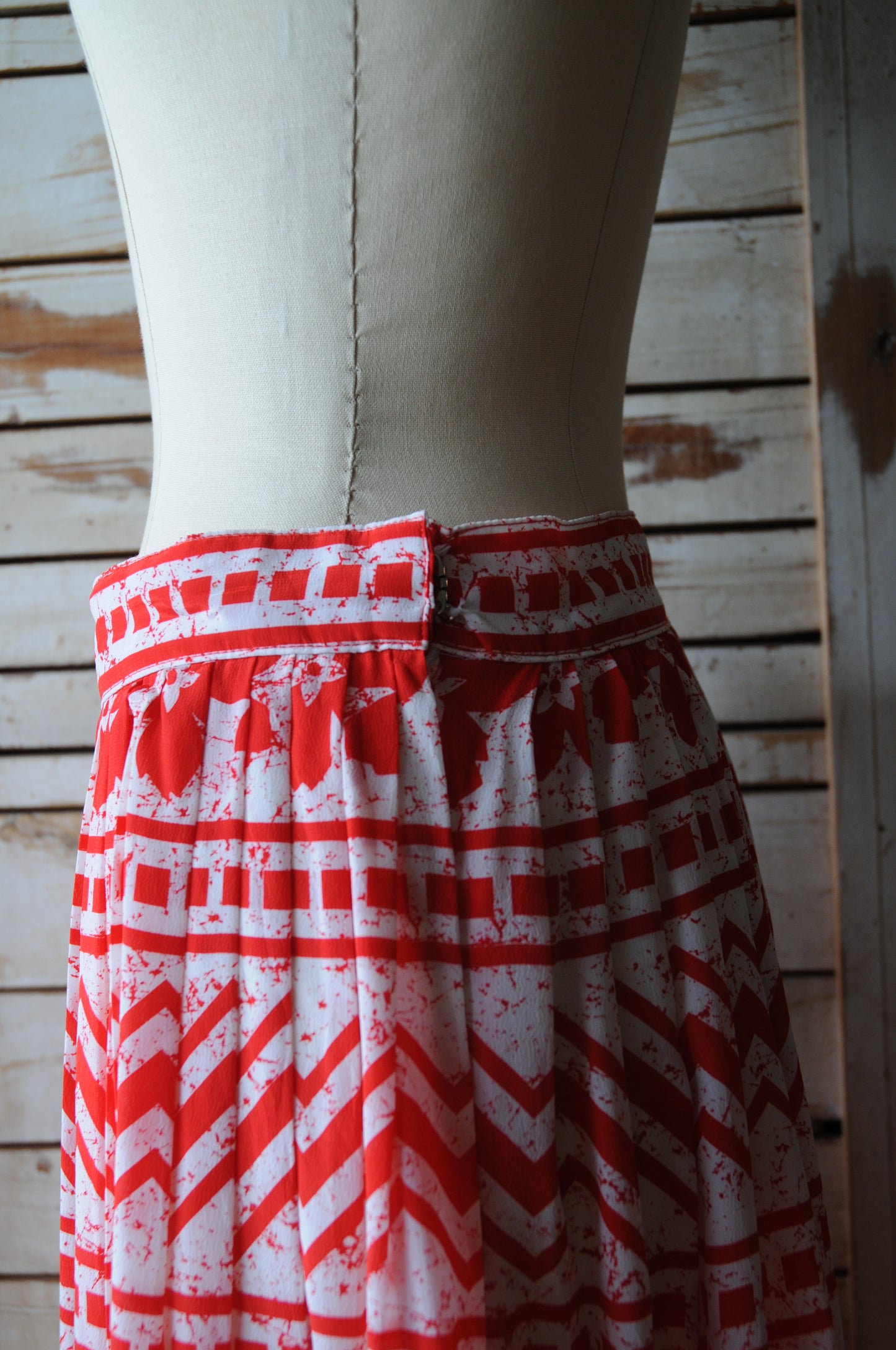 80's Flower pattern skirt/RED