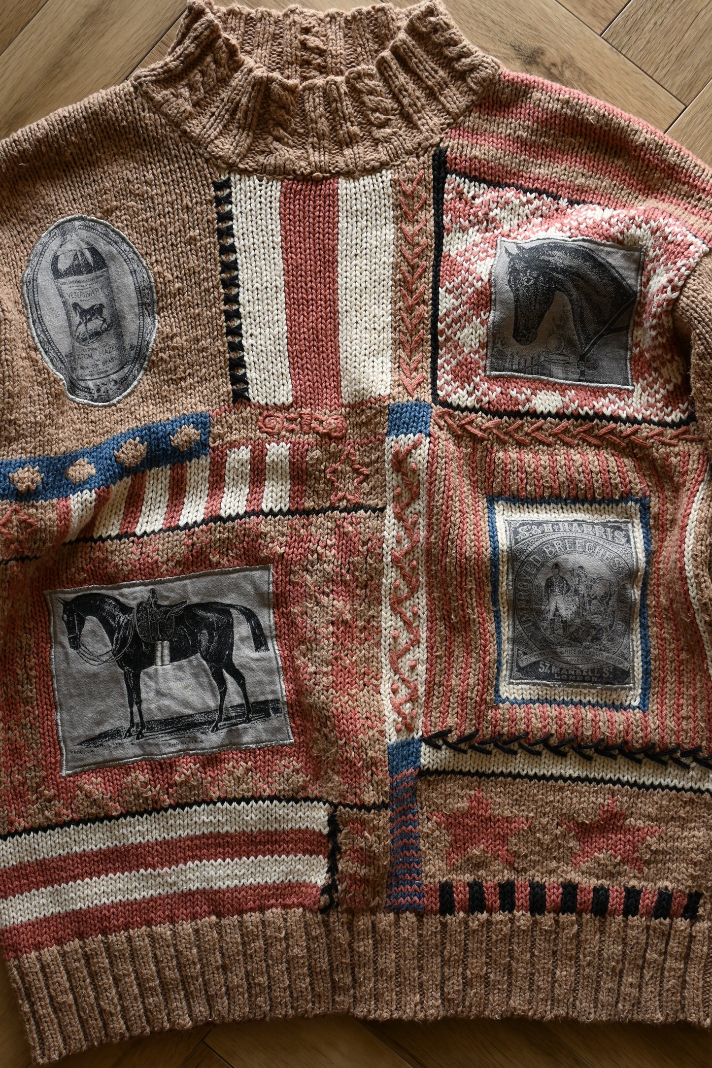Design knit sweater/HORSE