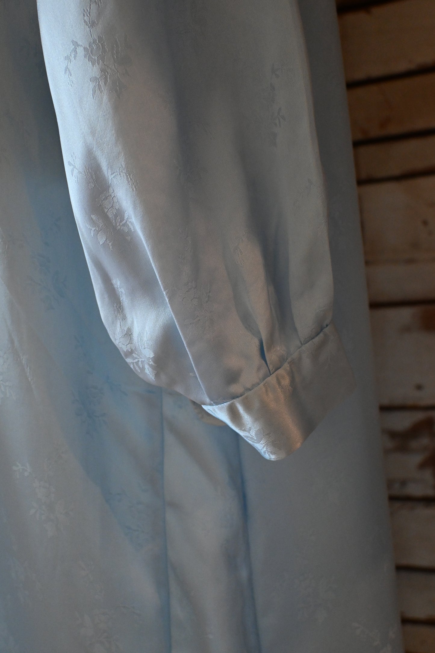 Blue satin night dress/L.BLUE