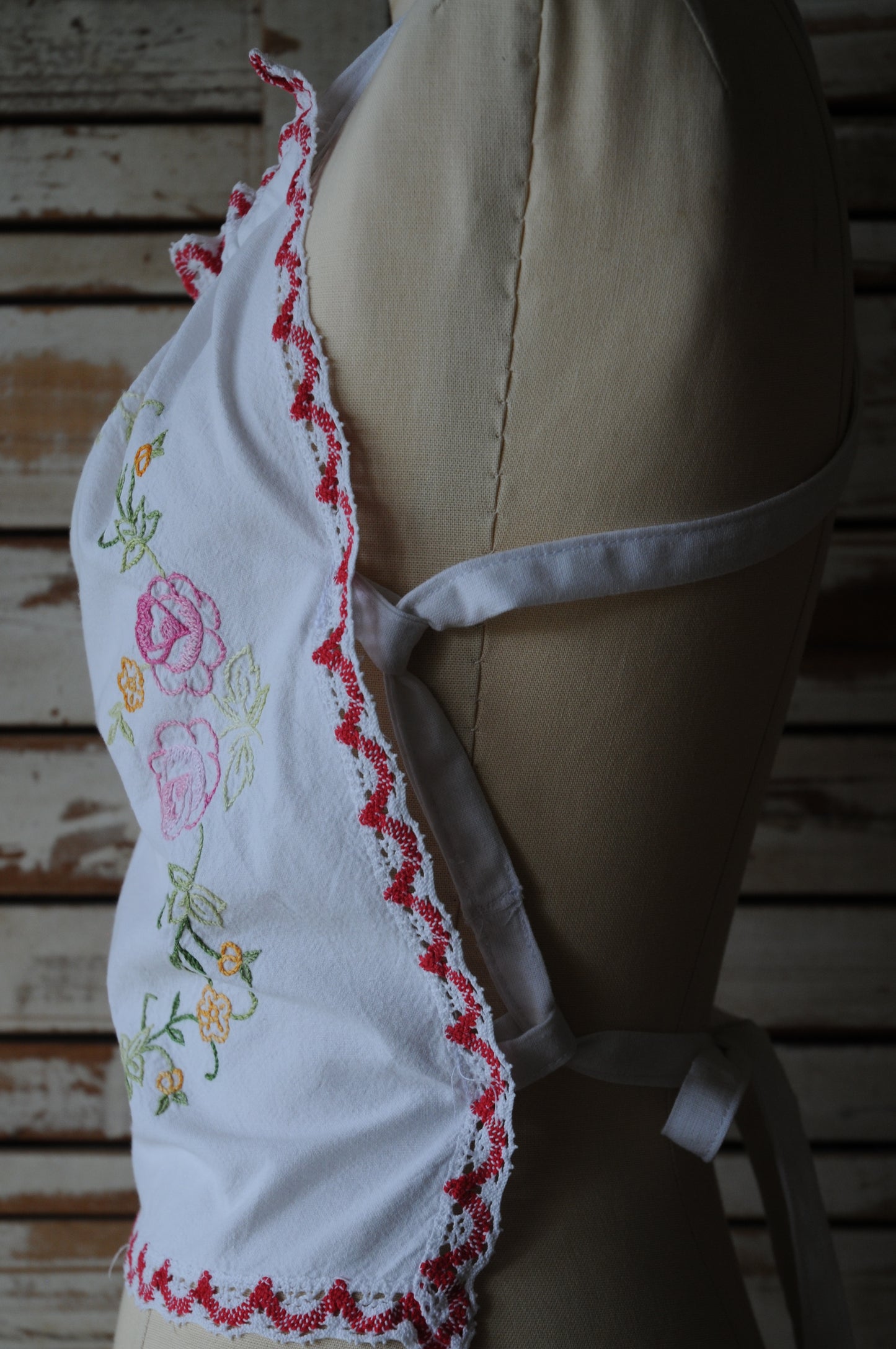 Cotton flower embroidery tops/PONMOSIR