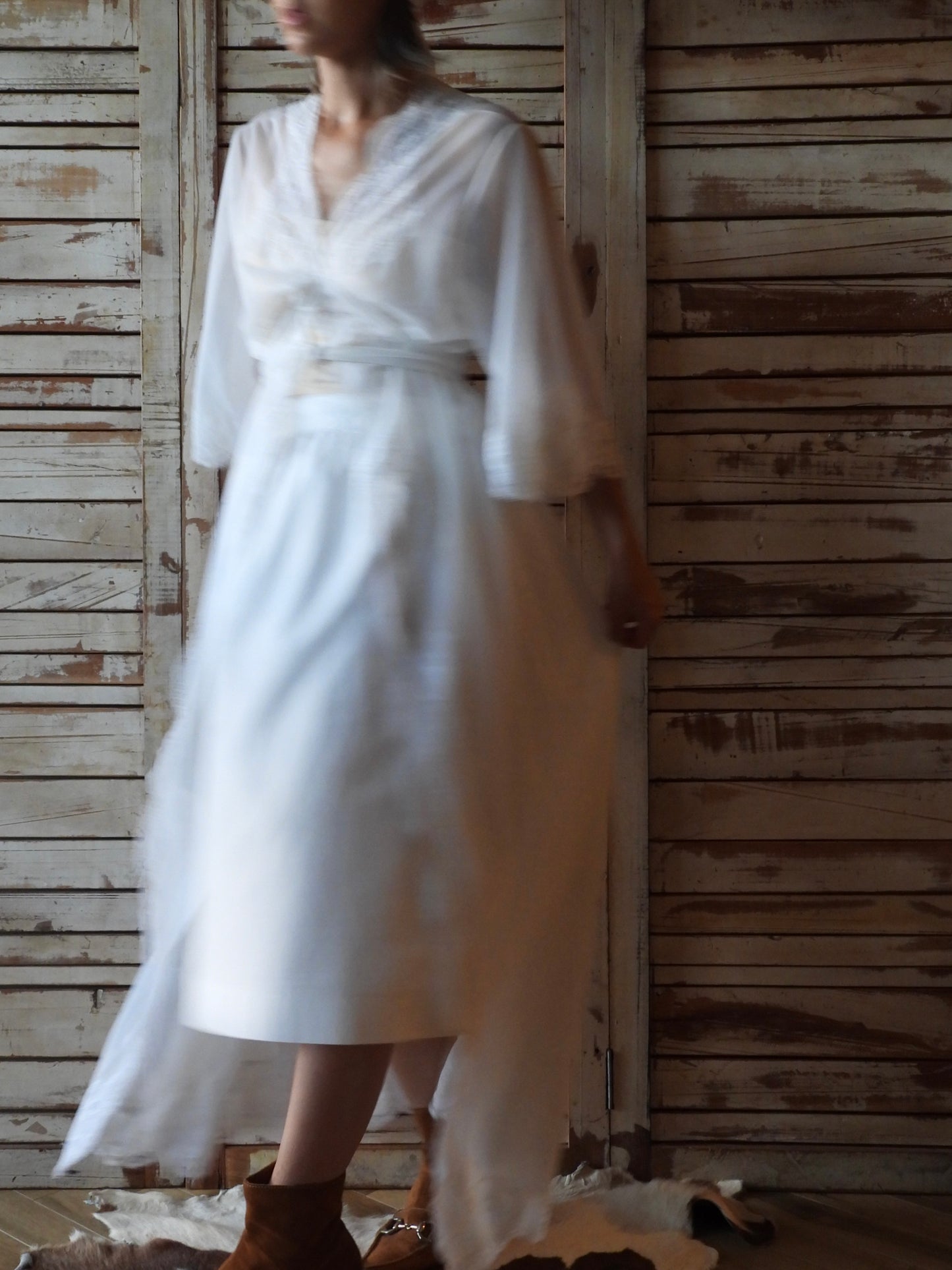 See-through Lace Gown/WHITE