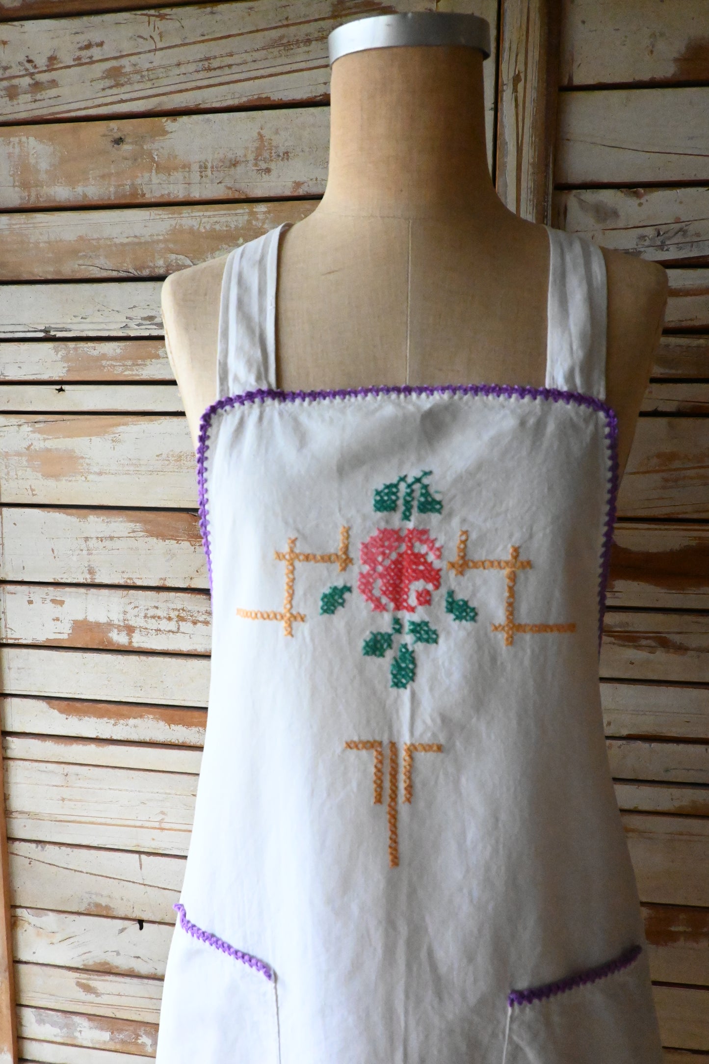 EURO Embroidery apron/PURPLE