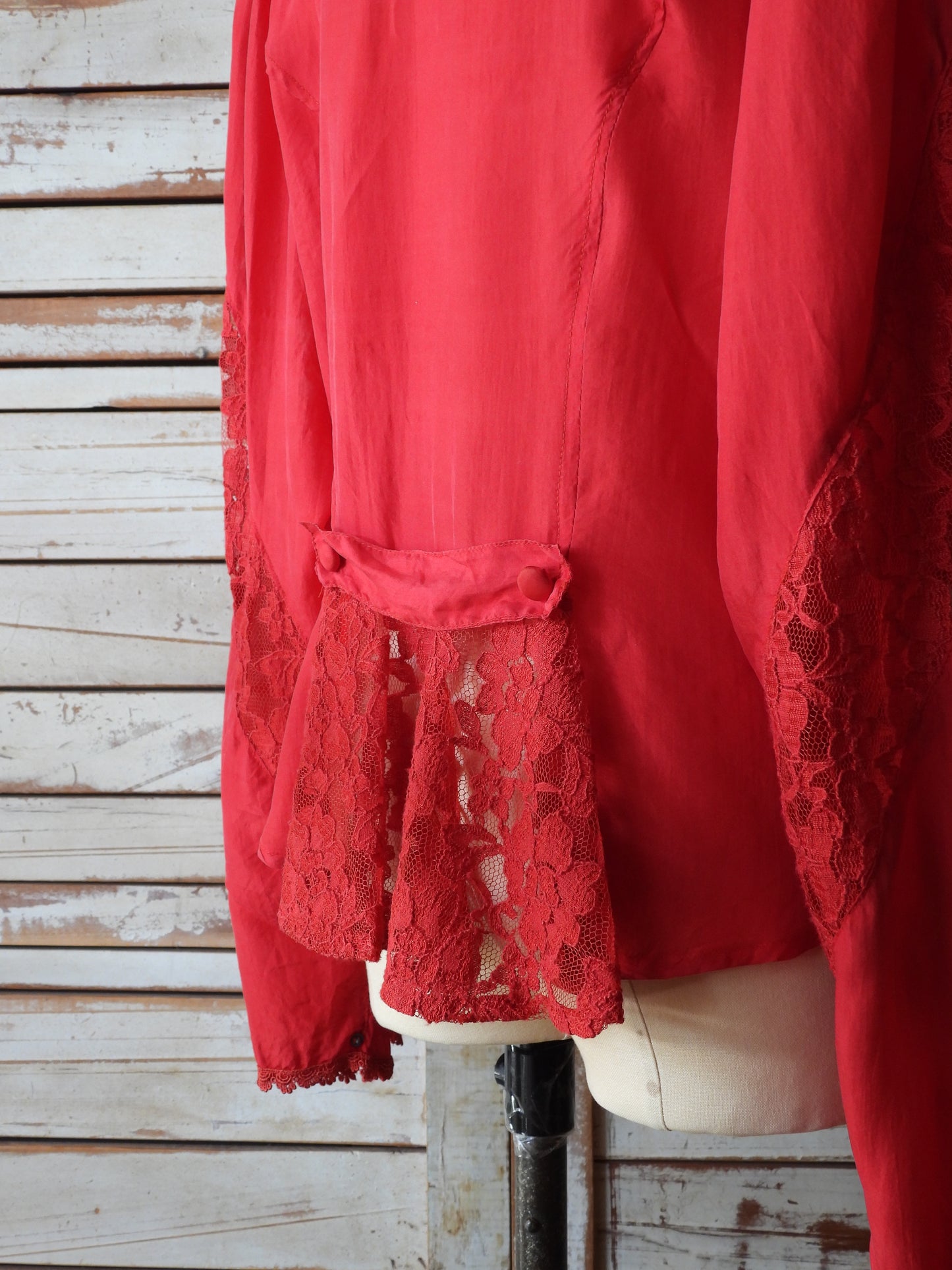 L/S embroidery silk blouse/RED