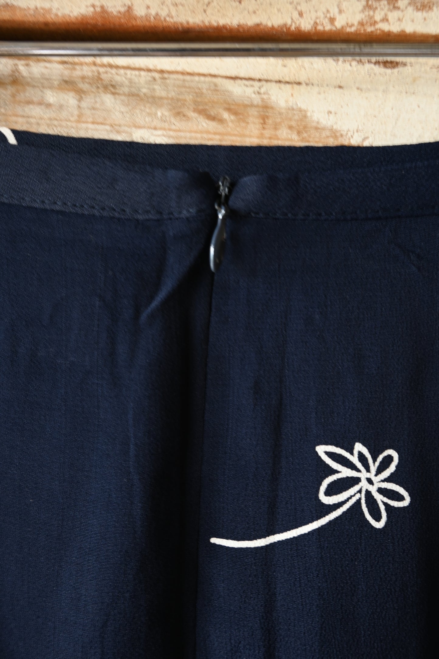Flower pattern skirt/NAVY